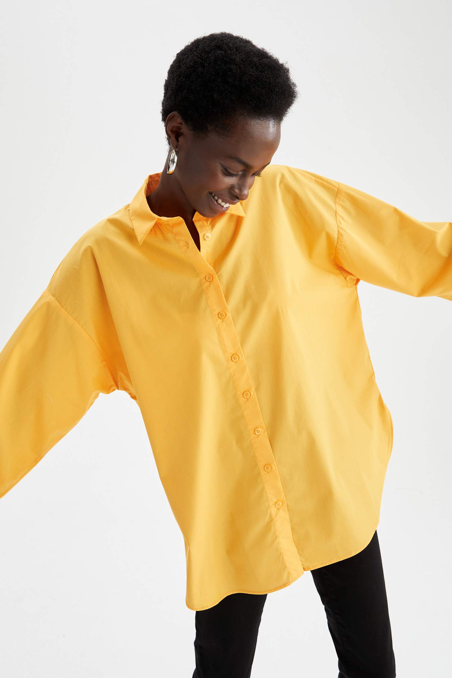 Oversize Fit Pamuklu Uzun Kollu Poplin Gömlek
