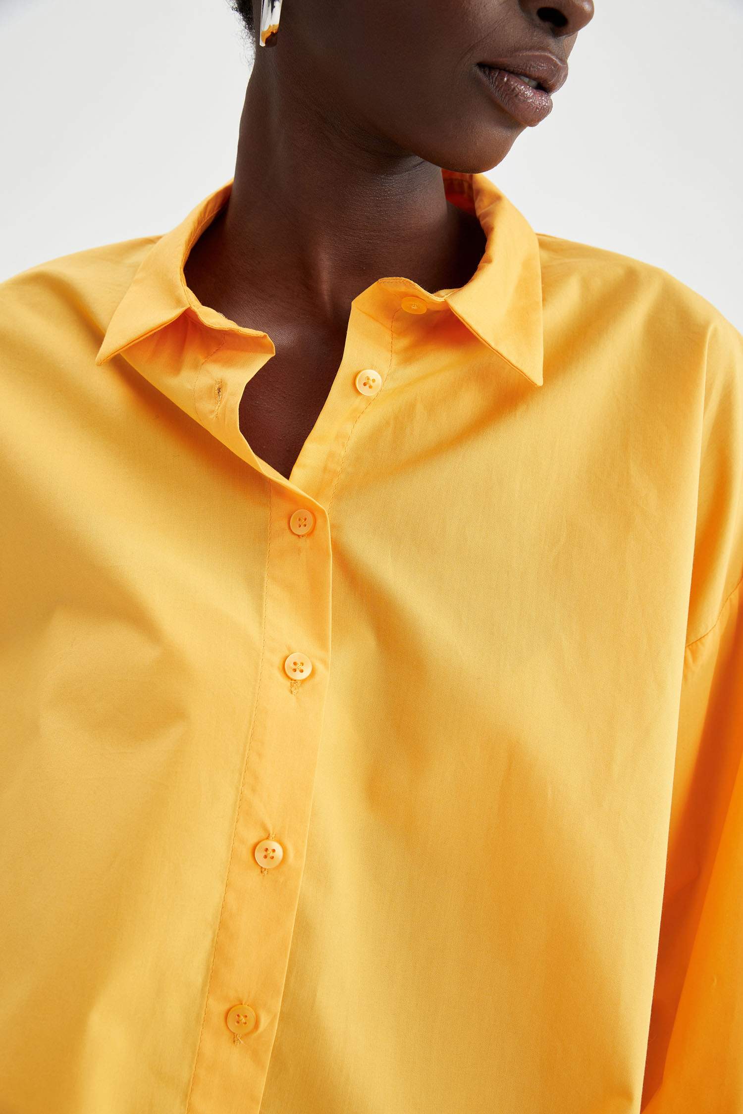 Oversize Fit Pamuklu Uzun Kollu Poplin Gömlek
