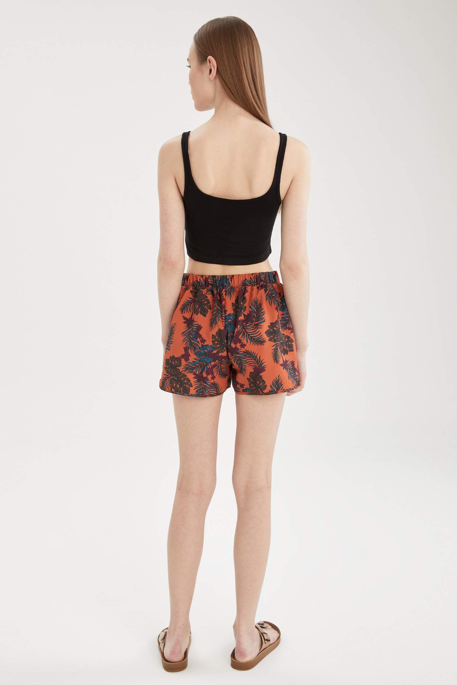 Floral Desenli Mini Yüzme Şortu