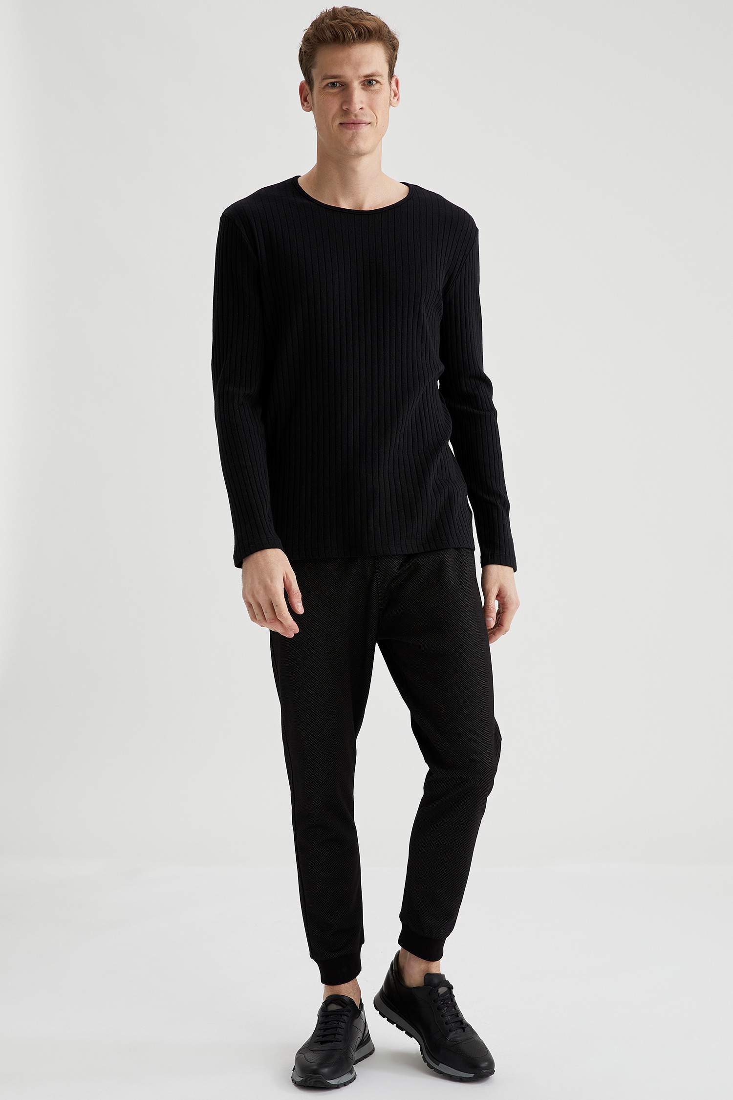 Bisiklet Yaka Slim Fit Uzun Kollu Basic Tişört
