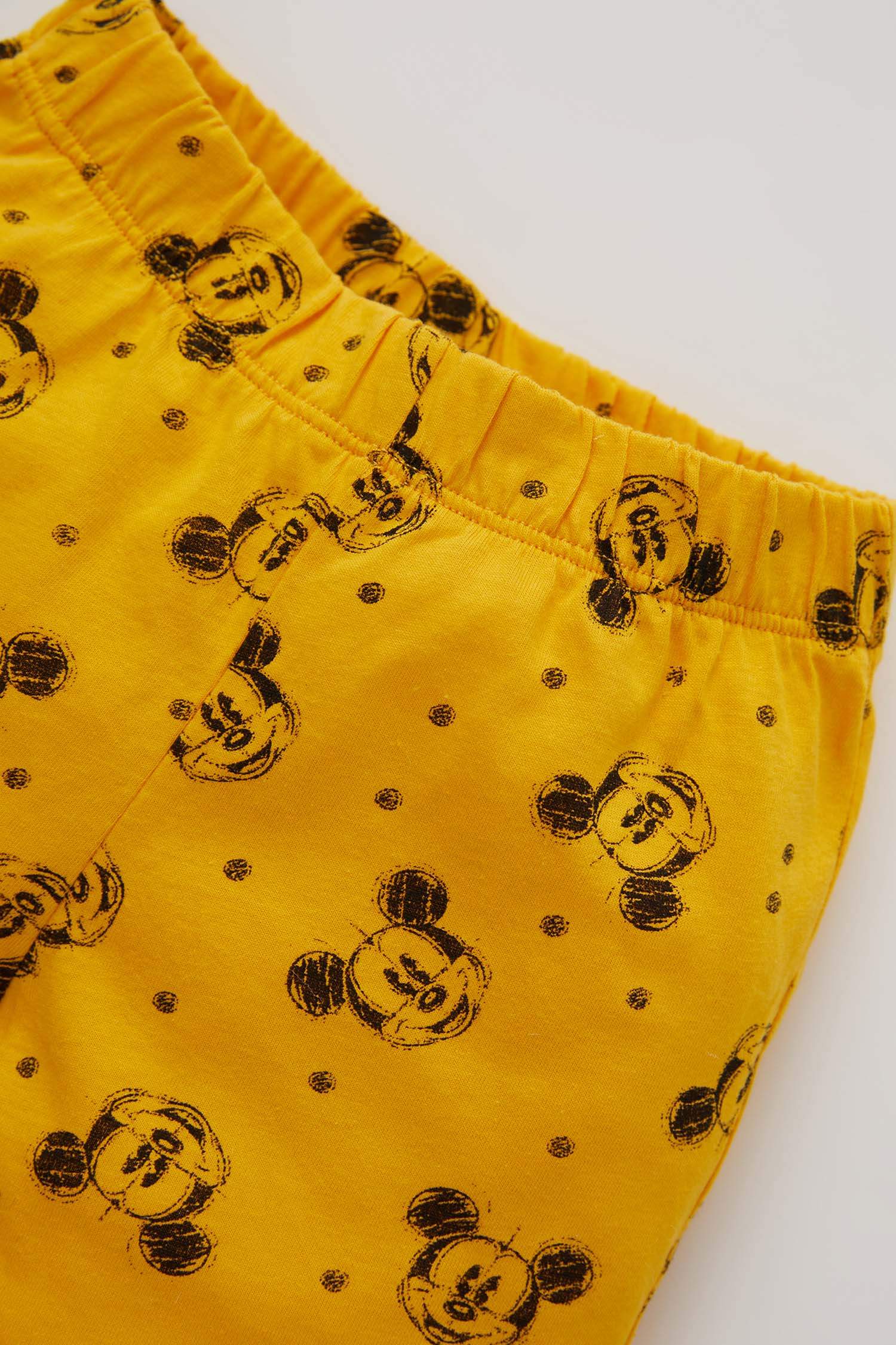 Erkek Bebek Mickey Mouse Lisanslı Pamuklu Kısa Kollu Pijama Takımı