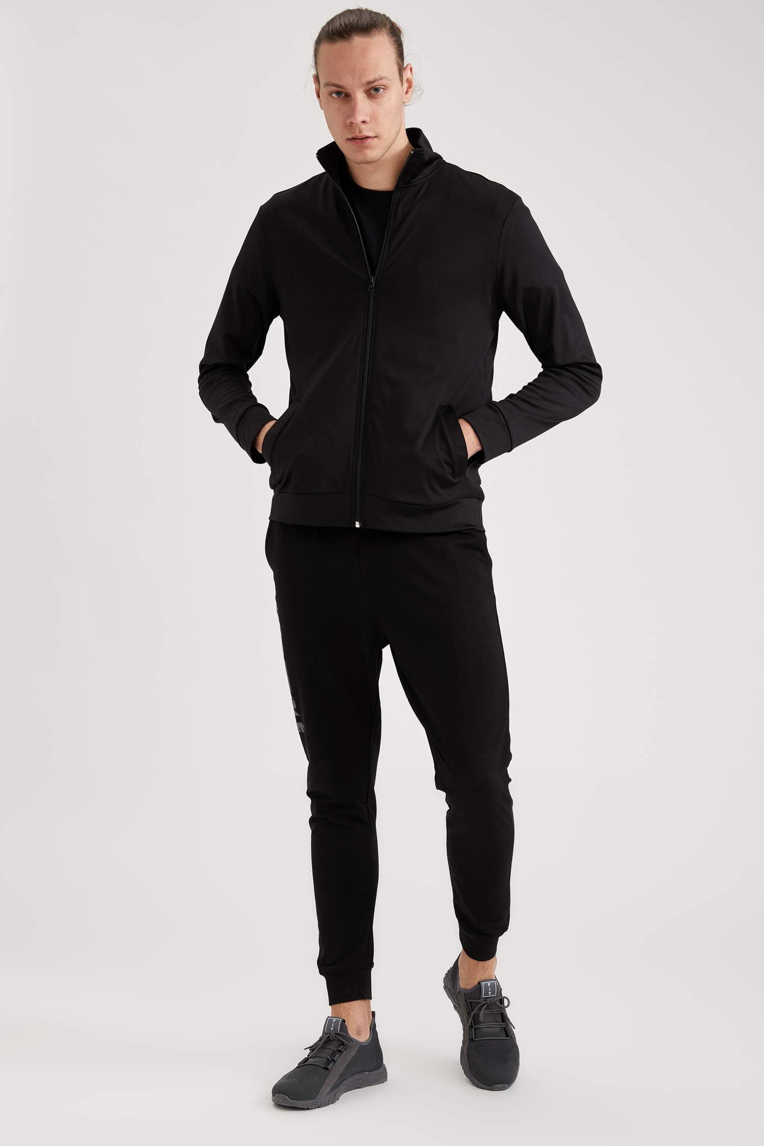 Slim Fit Esnek Dokulu Fermuarlı Spor Sweatshirt'