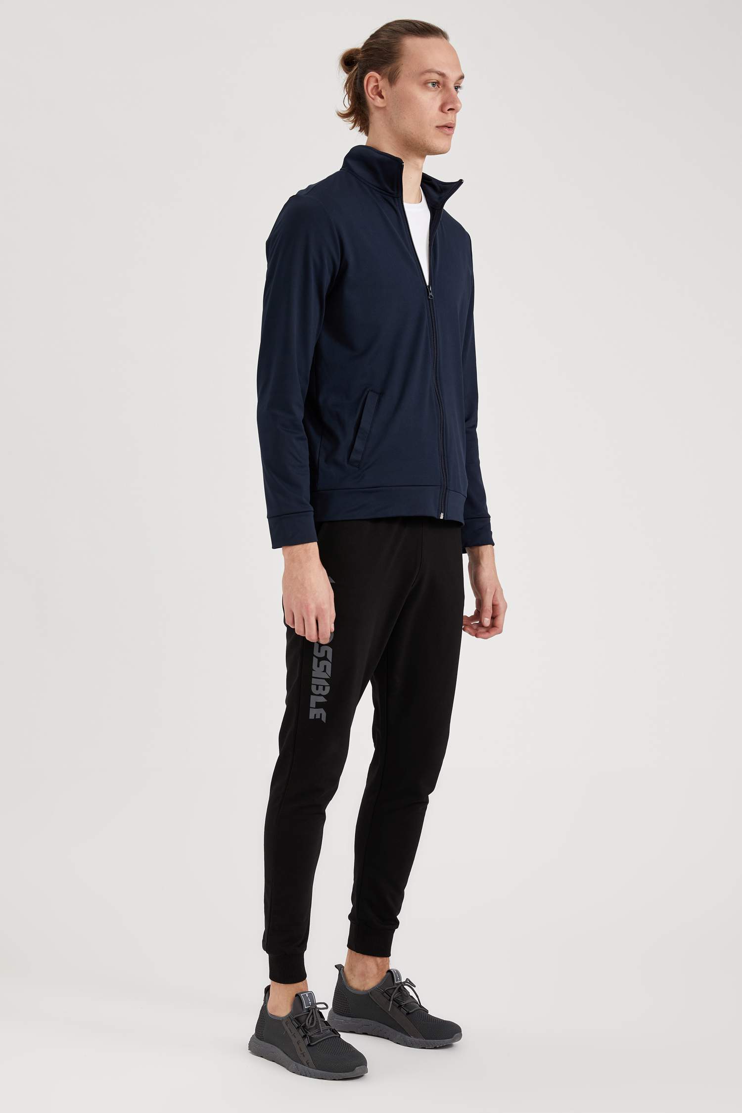 Slim Fit Esnek Dokulu Fermuarlı Spor Sweatshirt