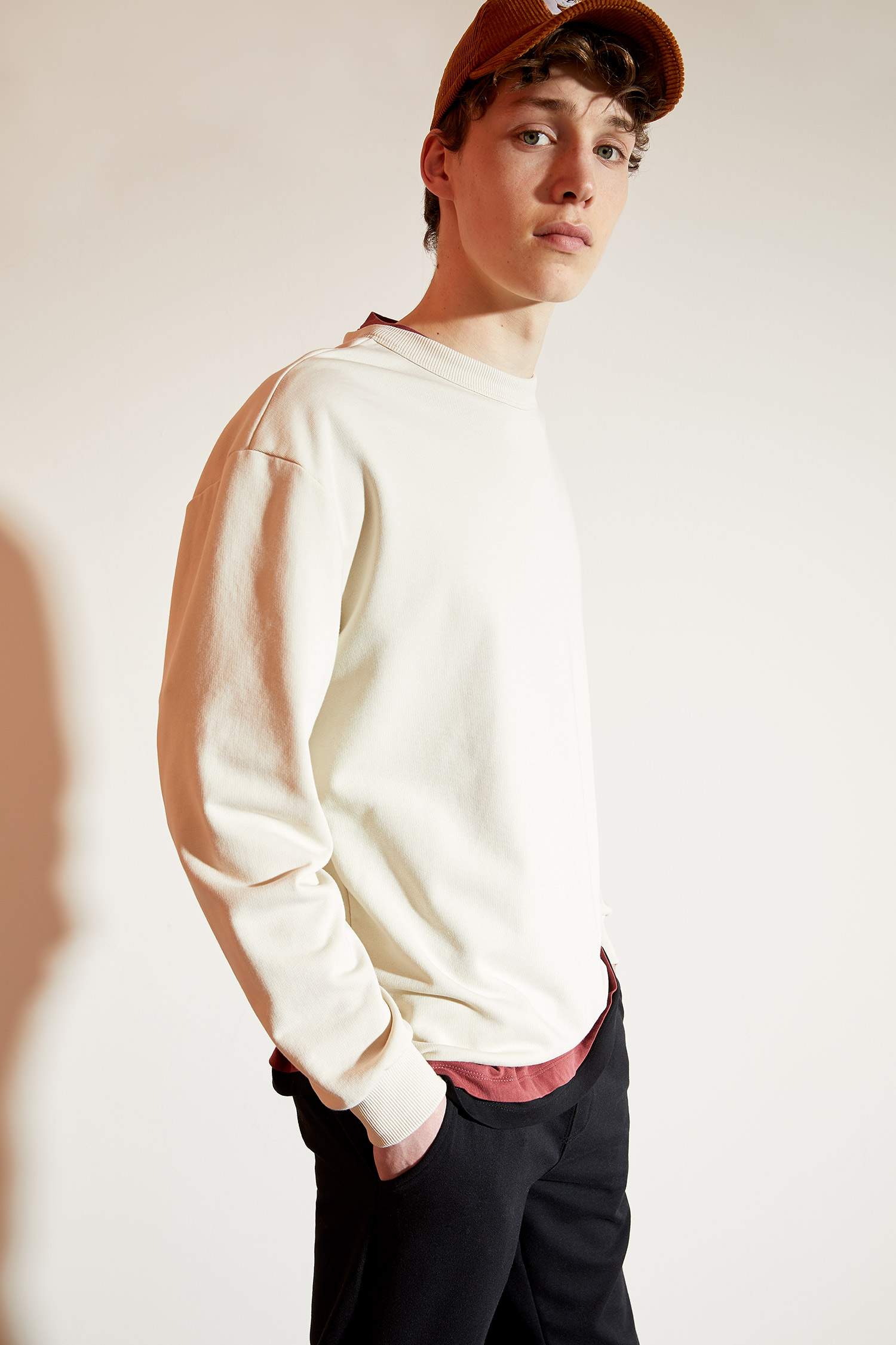 Oversize Fit Bisiklet Yaka Basic Sweatshirt