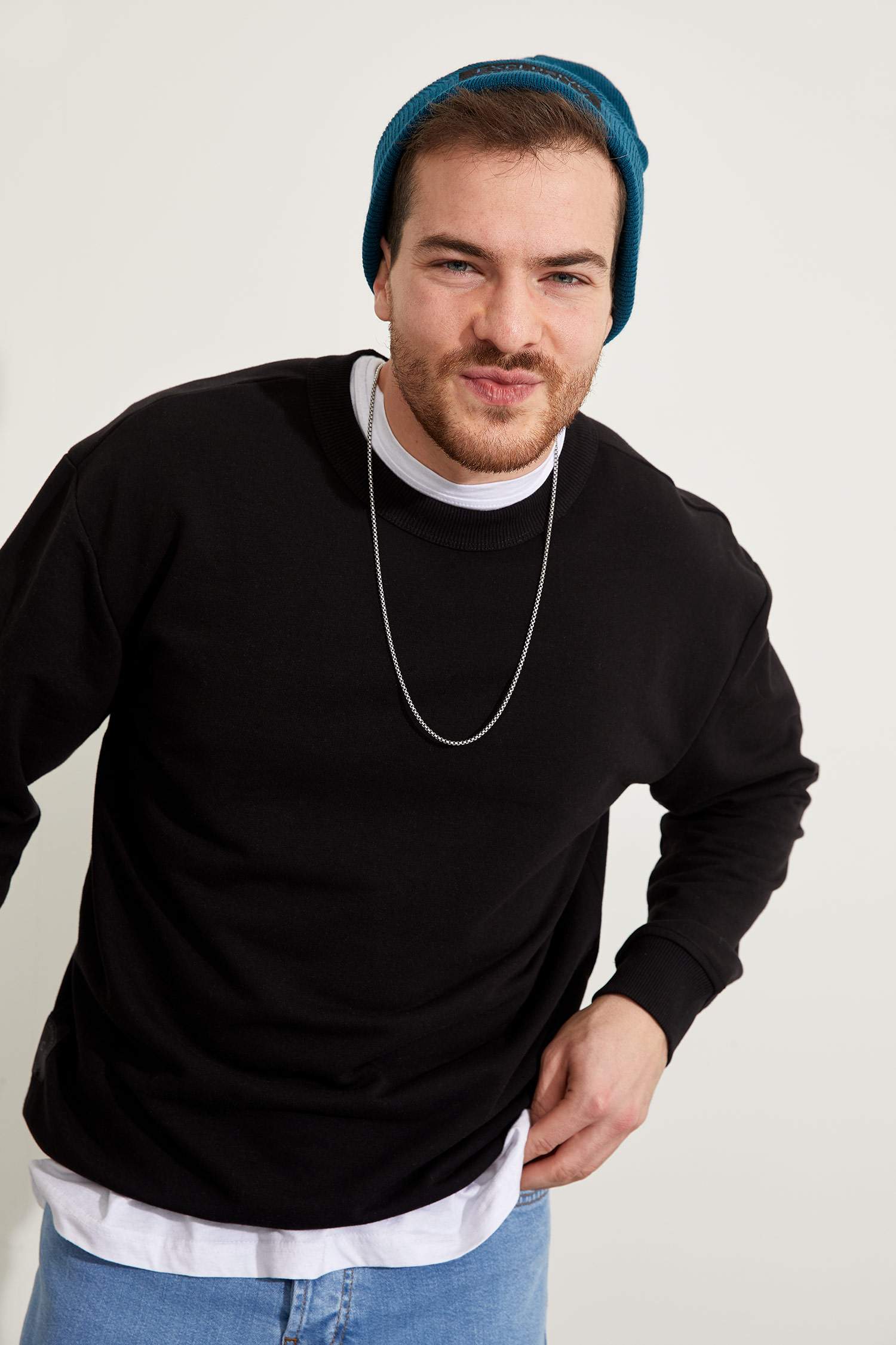 Oversize Fit Bisiklet Yaka Basic Sweatshirt