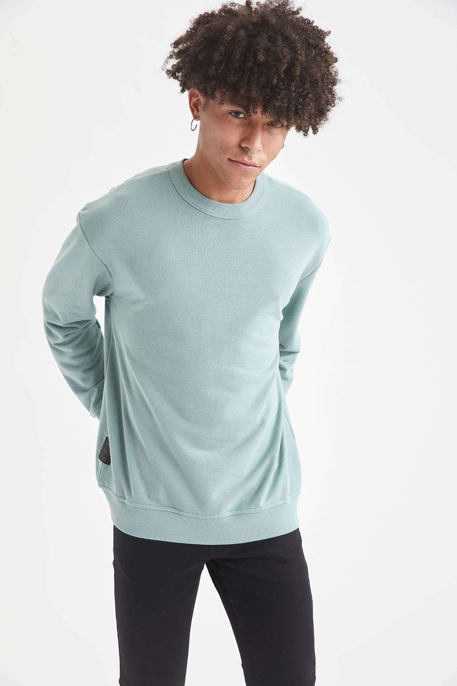 Oversize Fit Bisiklet Yaka Basic Sweatshirt