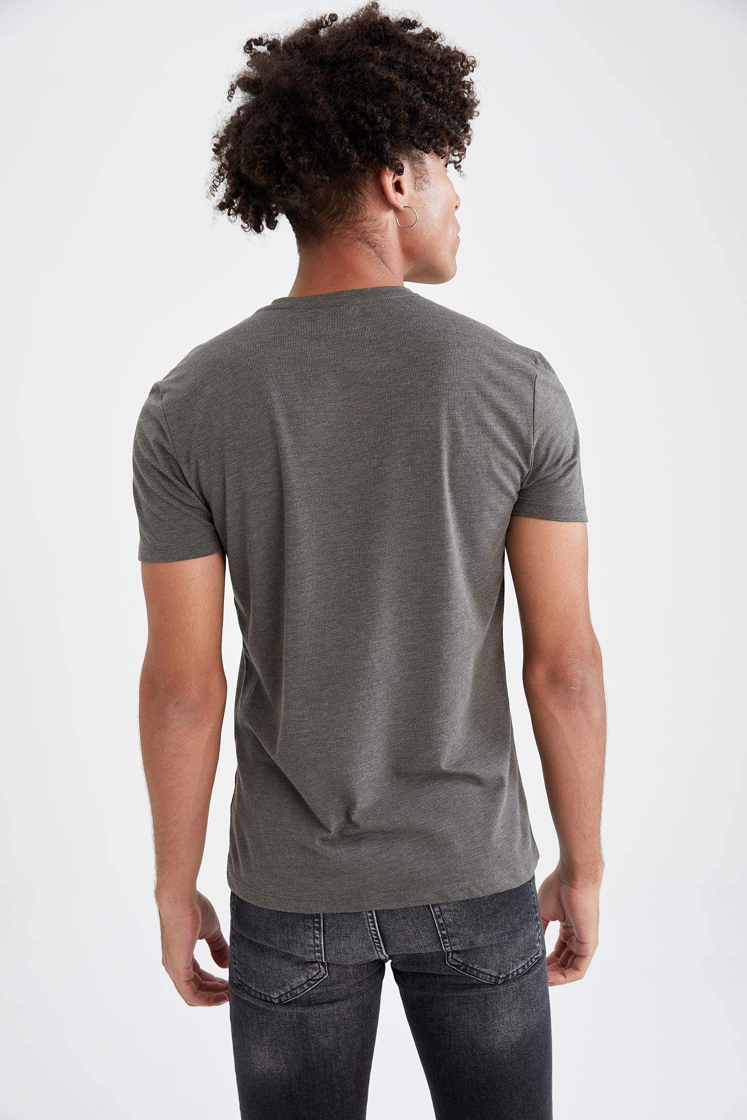 Slim Fit Bisiklet Yaka Baskılı Kısa Kollu Tişört