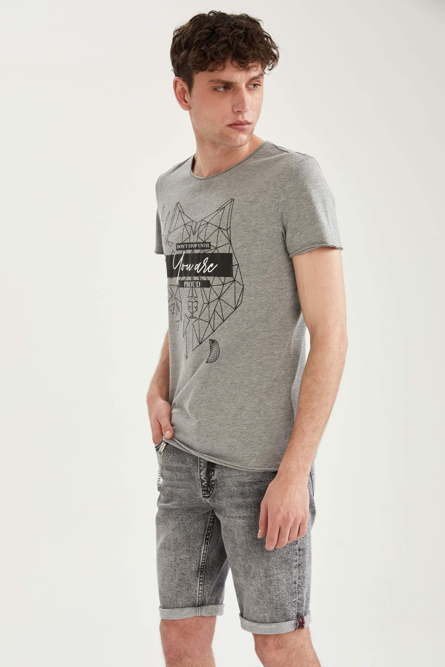 Ekstra Slim Fit Bisiklet Yaka Baskılı Tişört