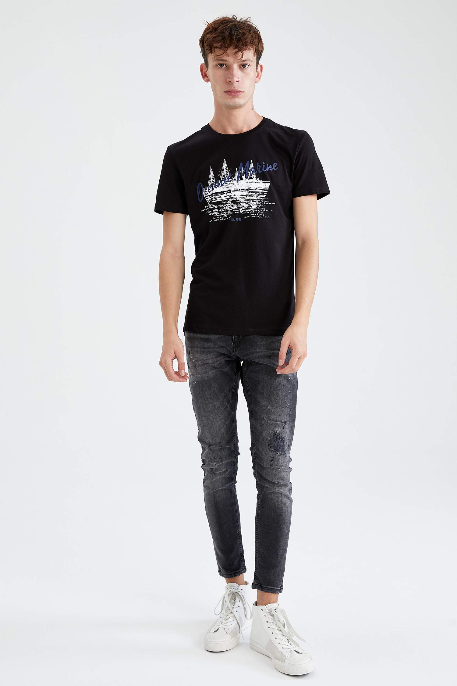 Slim Fit Bisiklet Yaka Baskılı Tişört