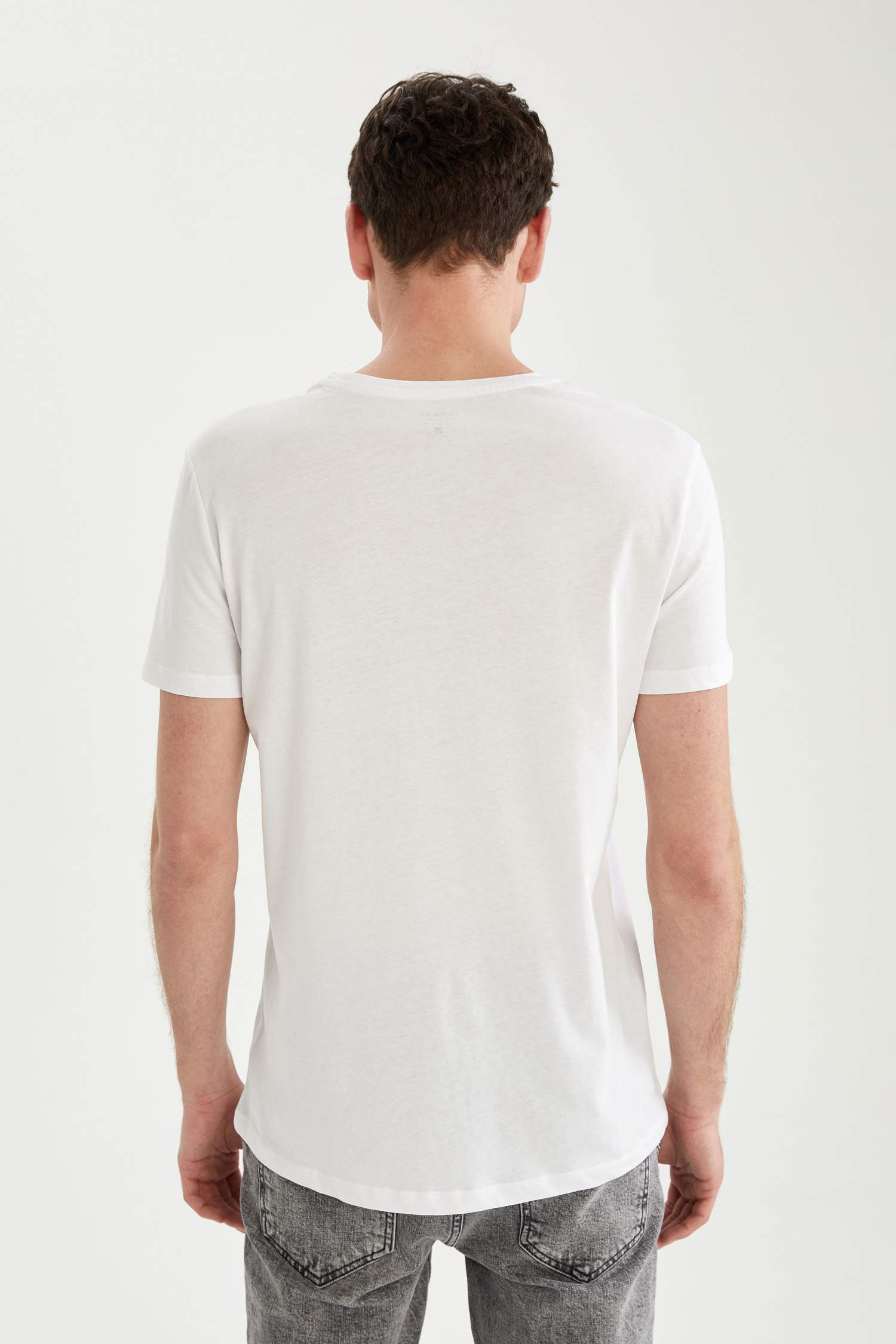 Slim Fit Bisiklet Yaka Baskılı Tişört