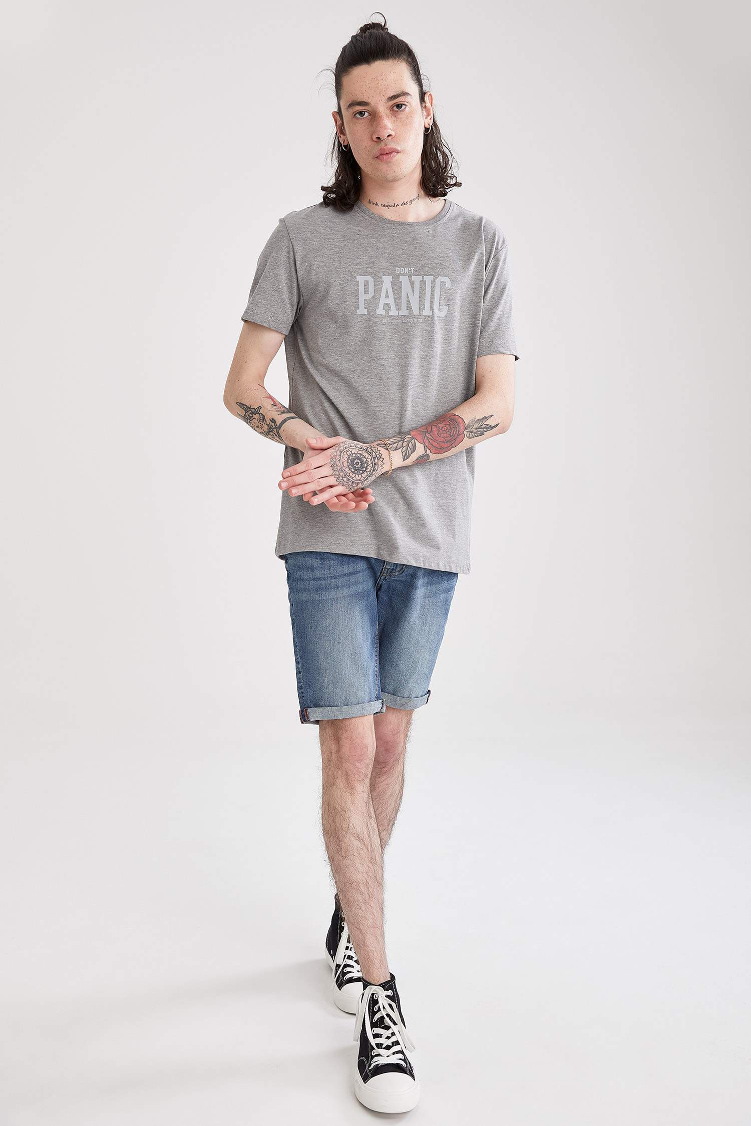 Slim Fit Bisiklet Yaka Slogan Baskılı Kısa Kollu Tişört