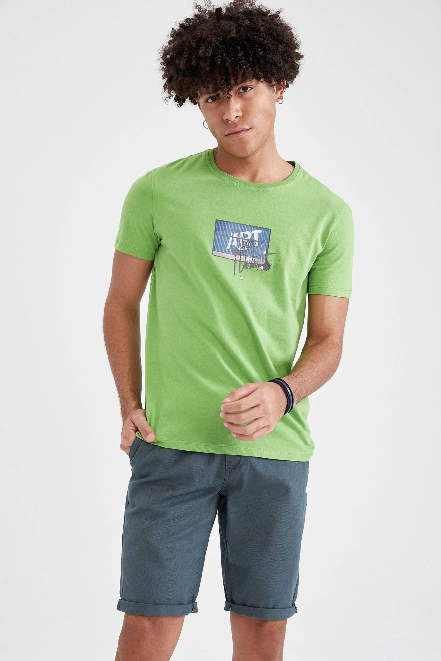 Slim Fit Bisiklet Yaka Baskılı Tişört