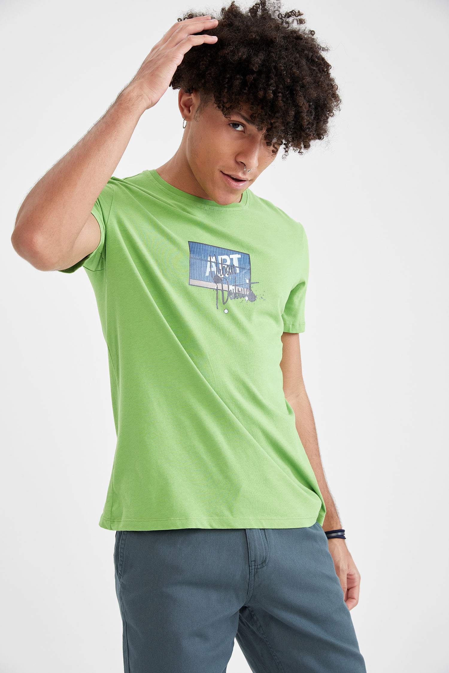 Slim Fit Bisiklet Yaka Baskılı Tişört