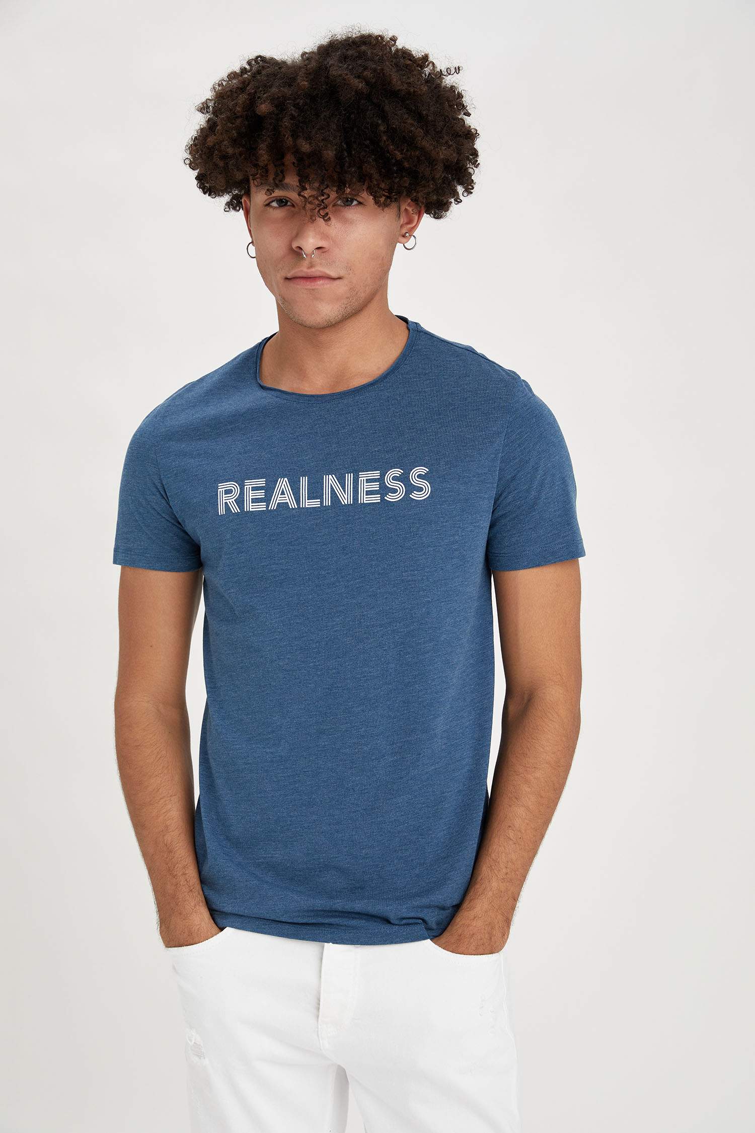 Slim Fit Bisiklet Yaka Slogan Baskılı Kısa Kollu Tişört