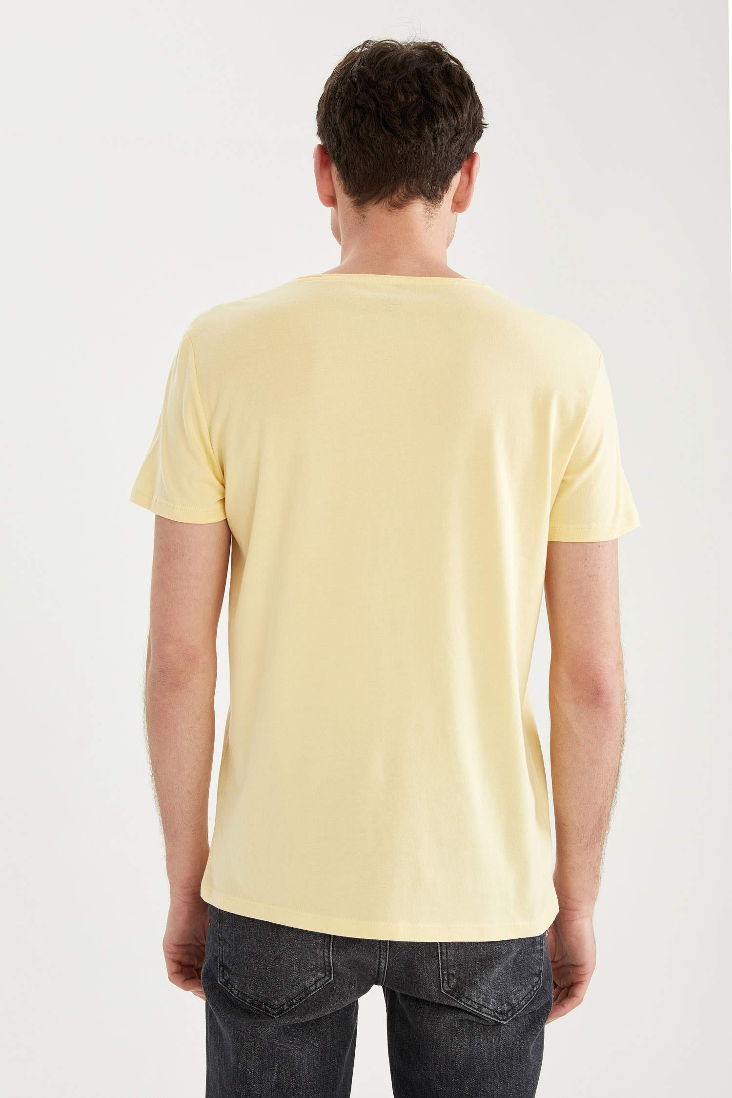 Slim Fit Bisiklet Yaka Baskılı Tişört