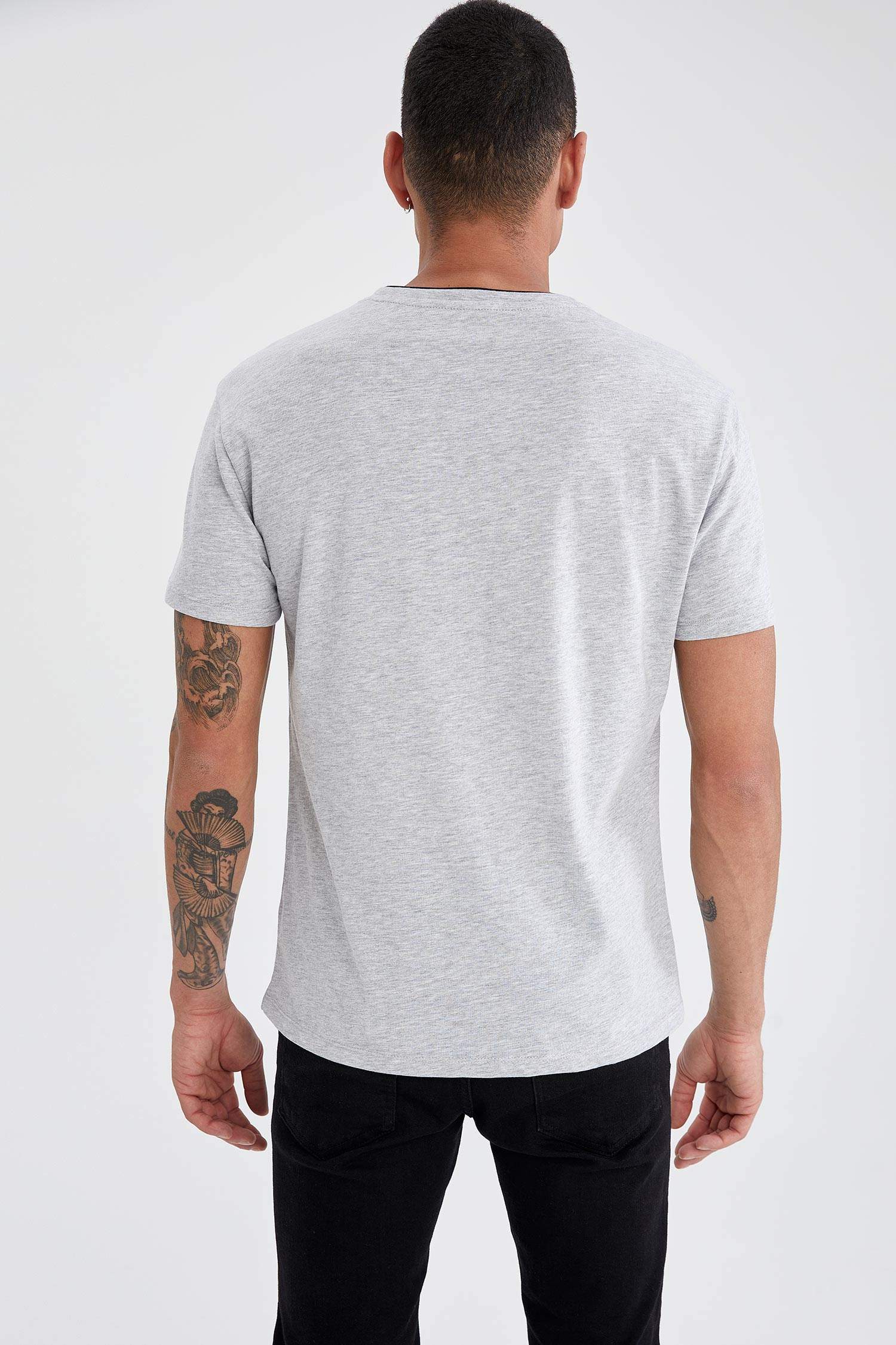 Regular Fit Bisiklet Yaka Baskılı Tişört