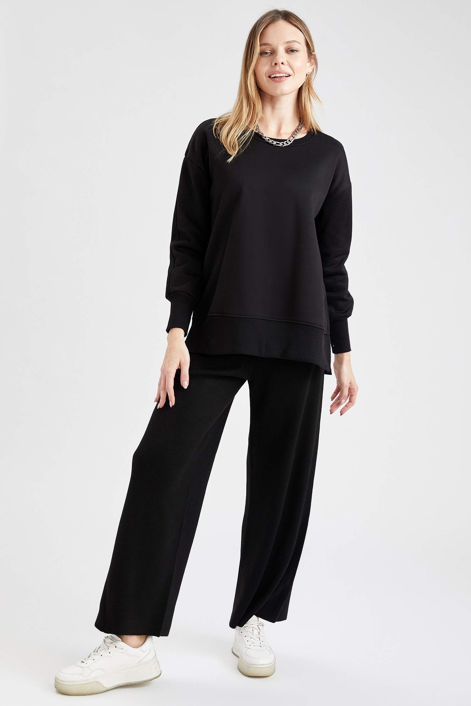 Yırtmaç Detaylı Oversize Fit Sweat Tunik