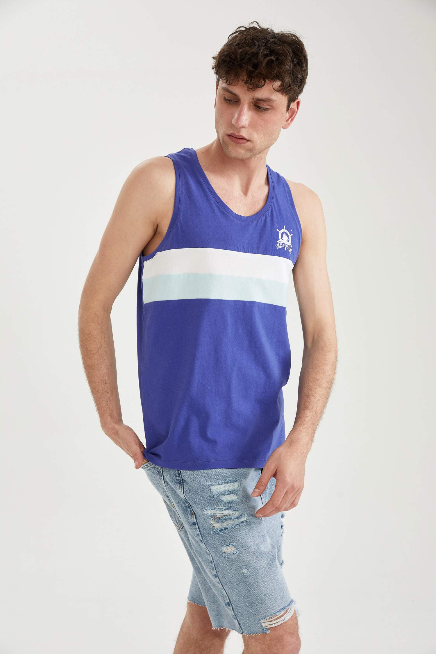 Slim Fit Baskılı Kolsuz Atlet