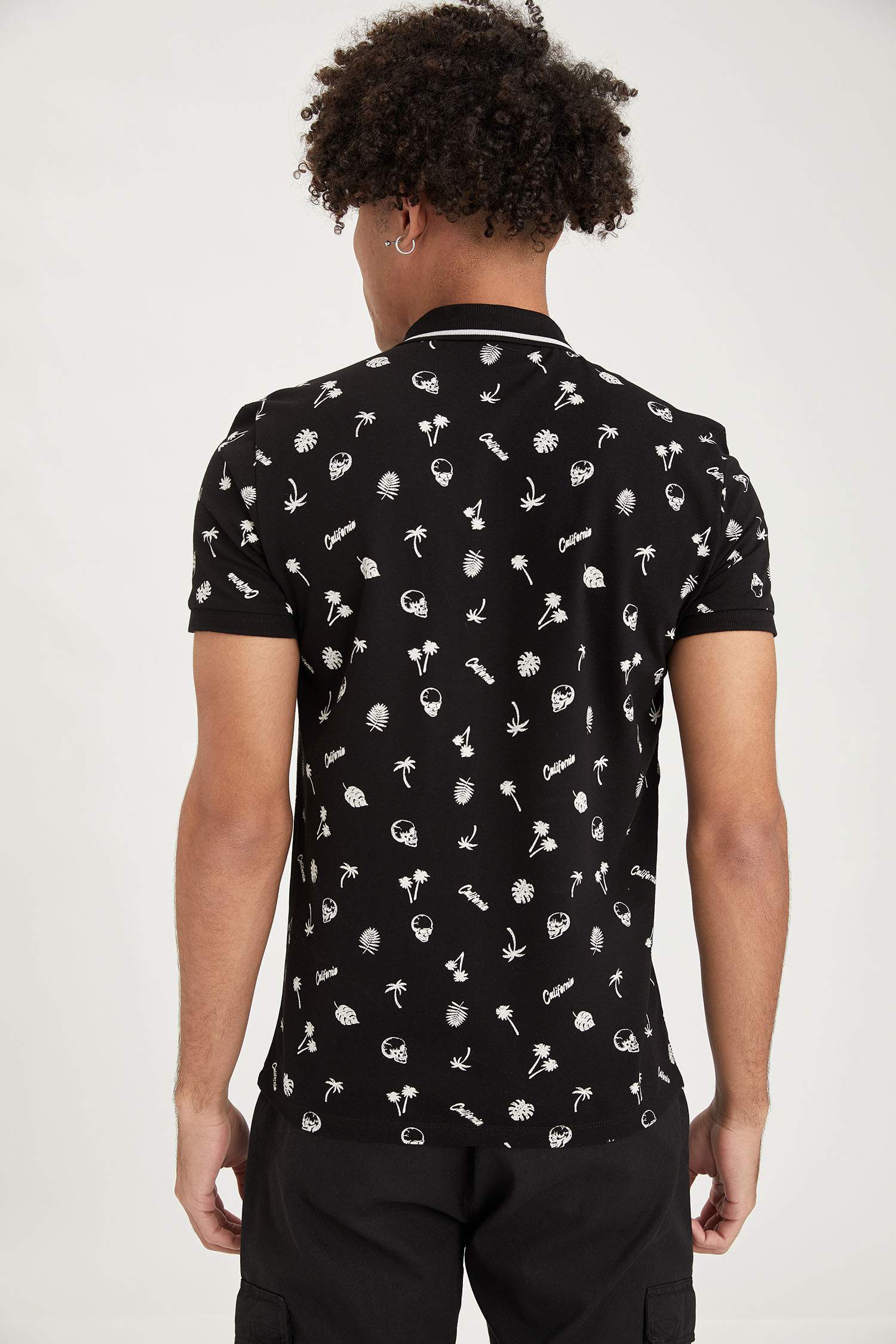 Slim Fit Polo Yaka Desenli Kısa Kollu Tişört