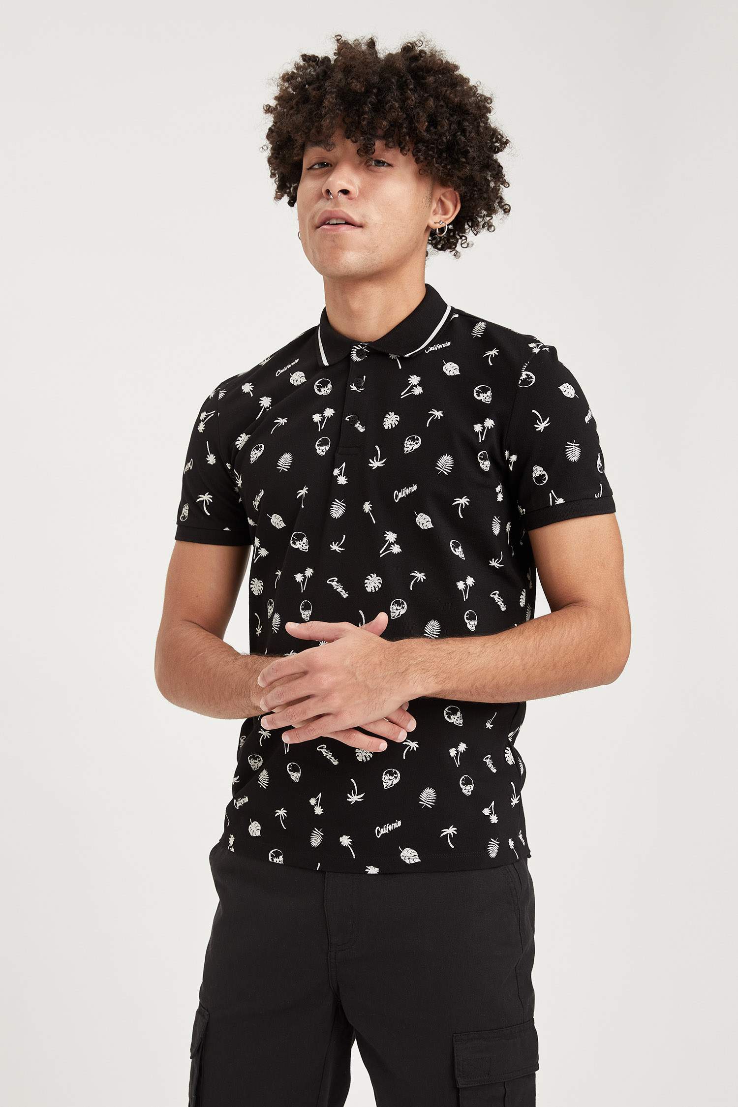 Slim Fit Polo Yaka Desenli Kısa Kollu Tişört