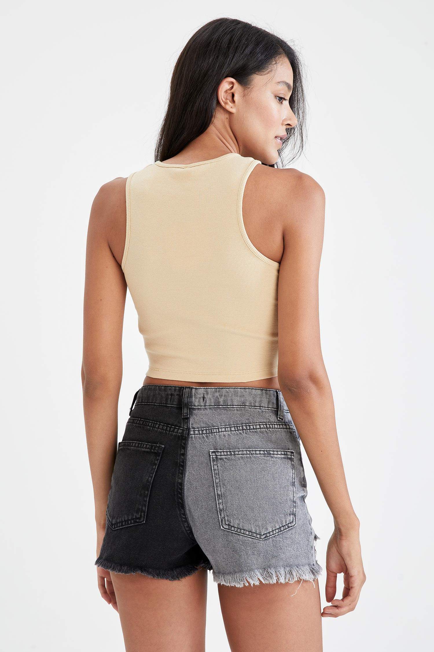 Halter Yaka Pamuklu Crop Top