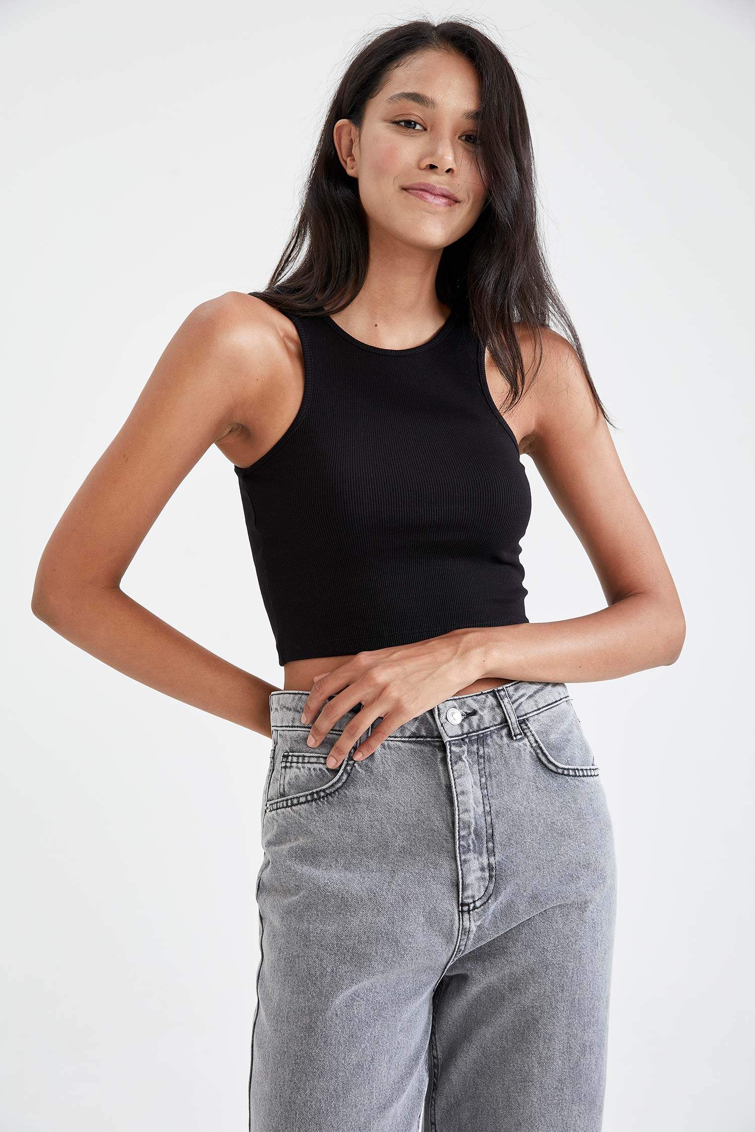 Halter Yaka Pamuklu Crop Top