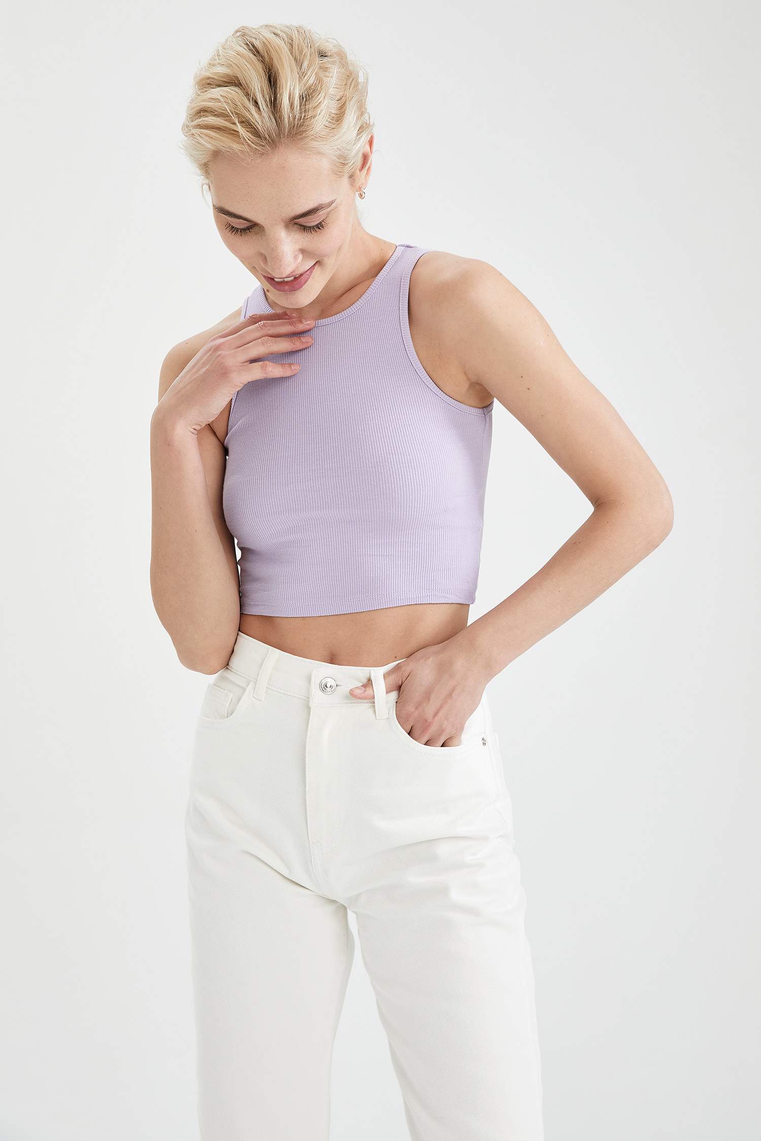 Halter Yaka Pamuklu Crop Top