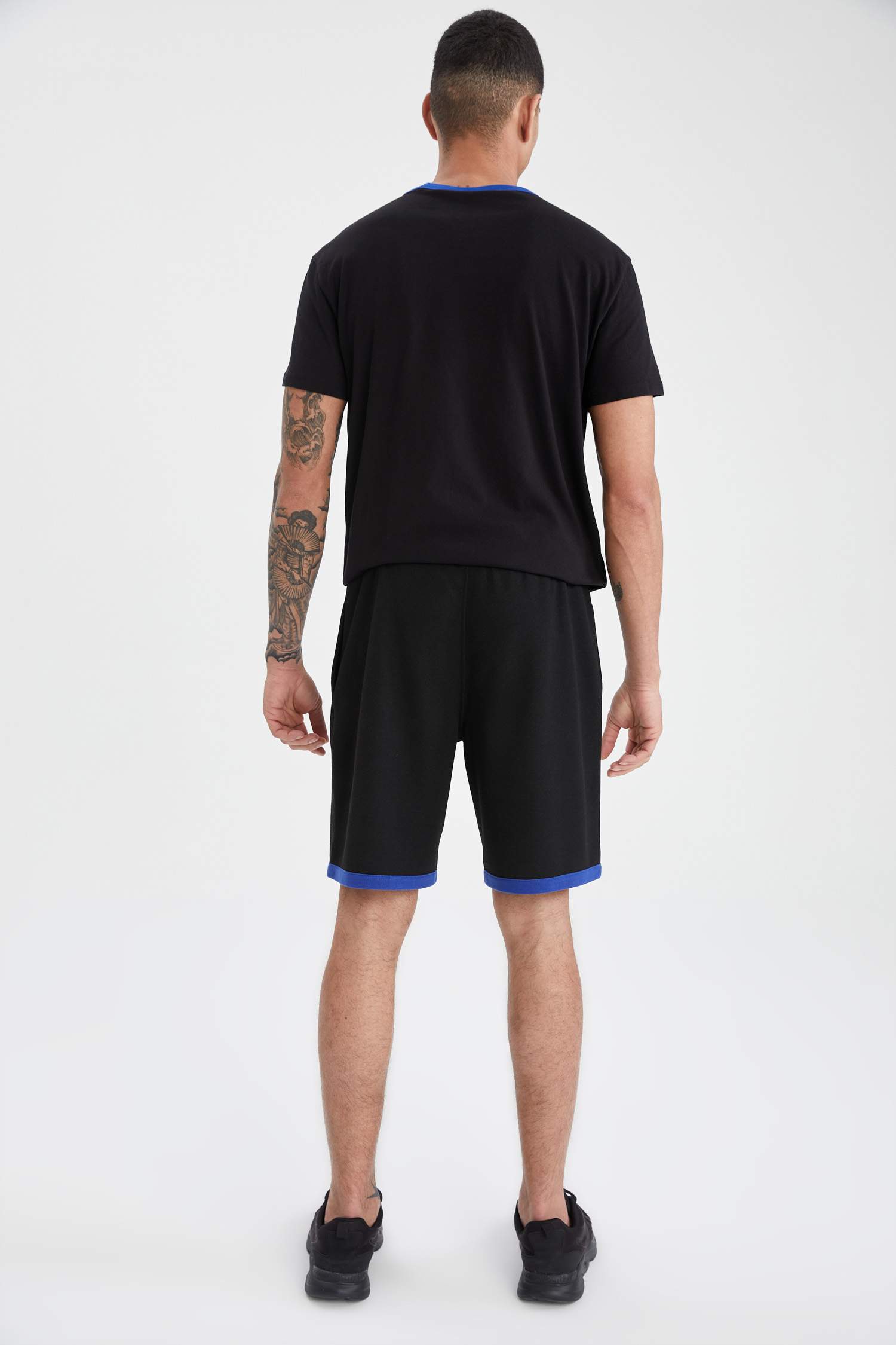 Regular Fit Baskılı Şort