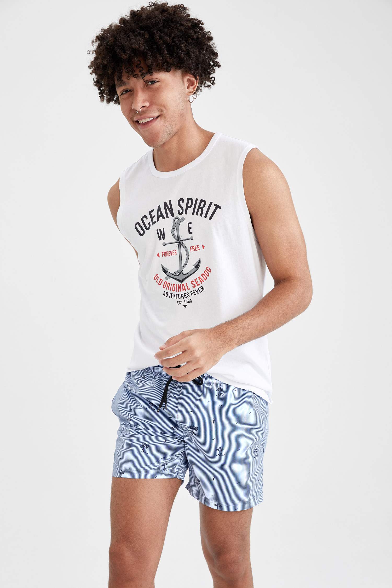 Slim Fit Baskılı Kolsuz Tişört