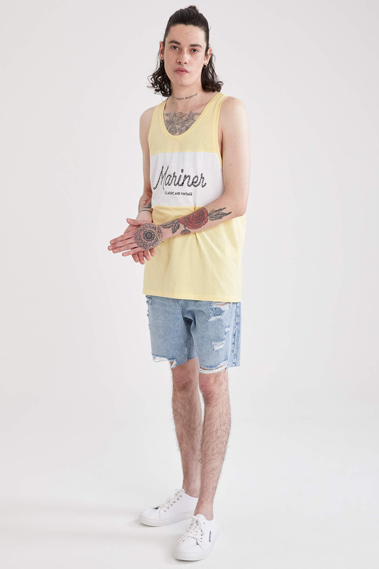 Slim Fit Baskılı Kolsuz Atlet