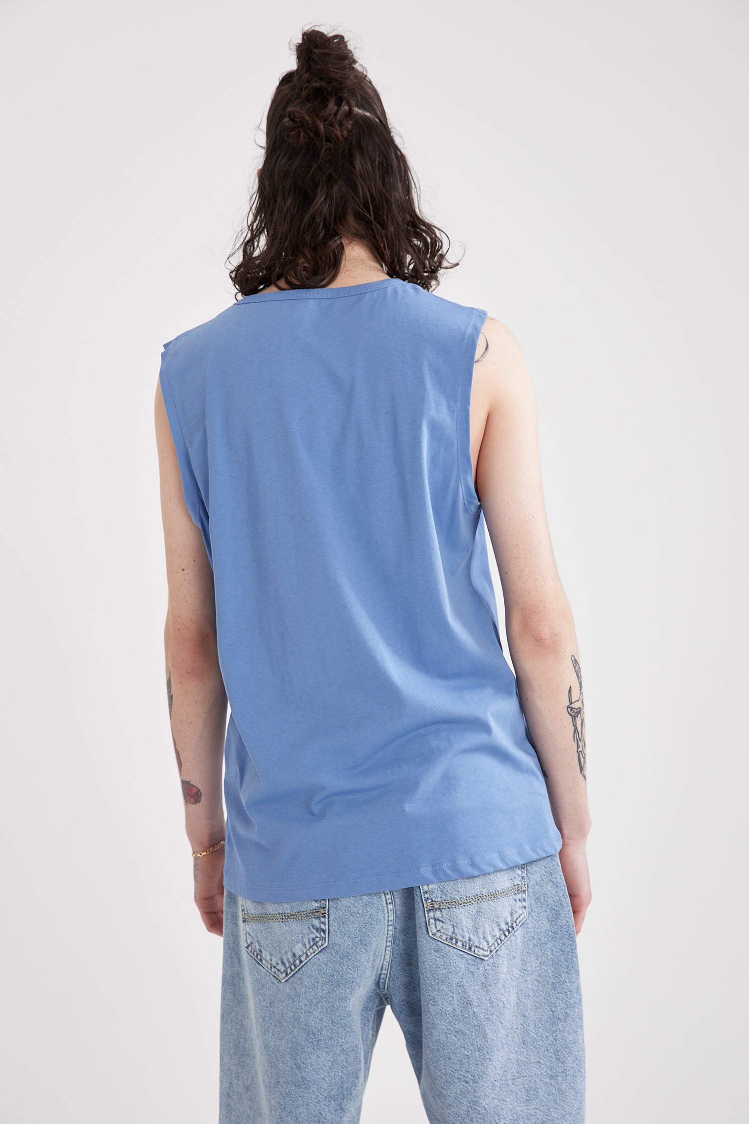 Slim Fit Baskılı Kolsuz Tişört