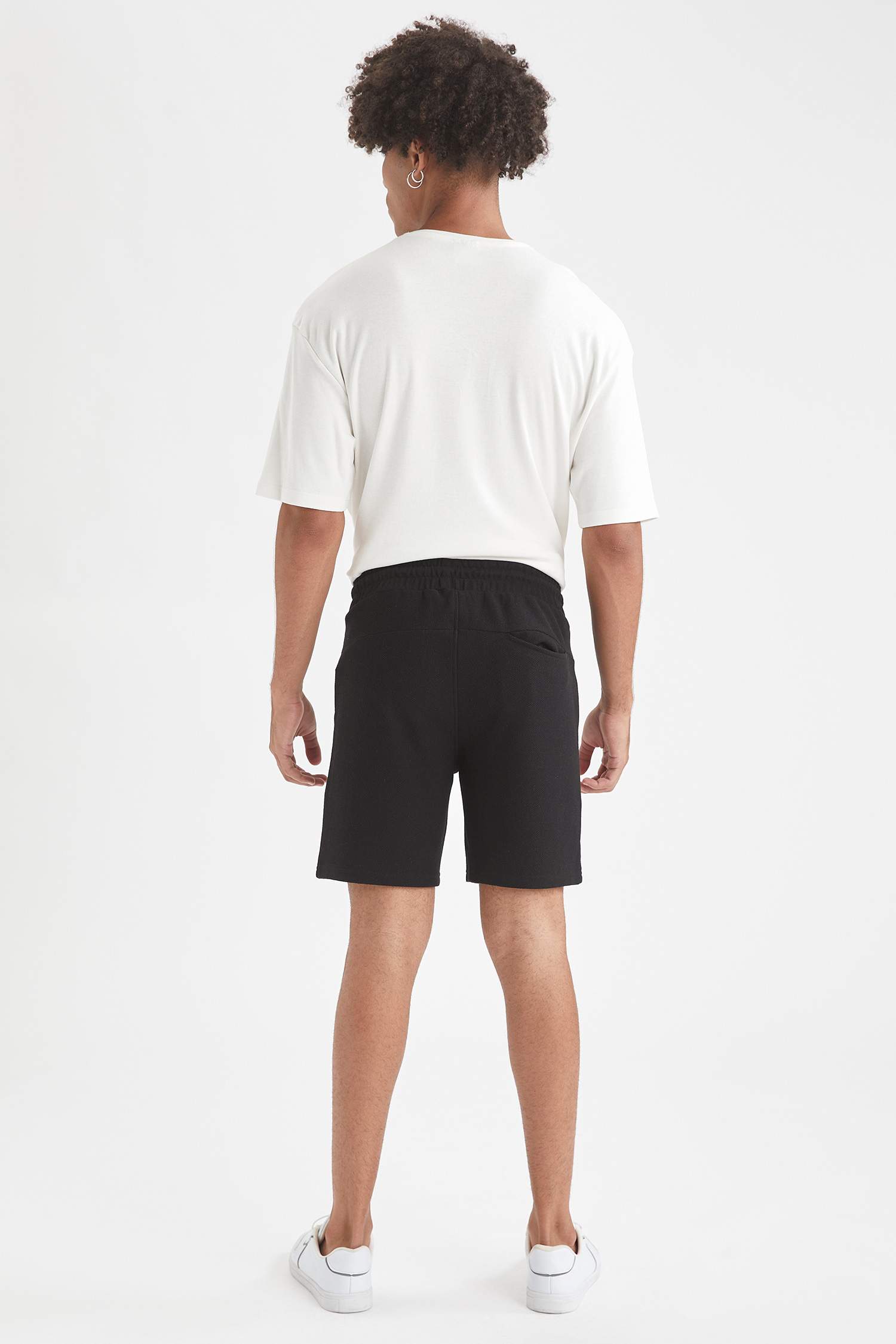 Slim Fit Beli Bağcıklı Basic Şort