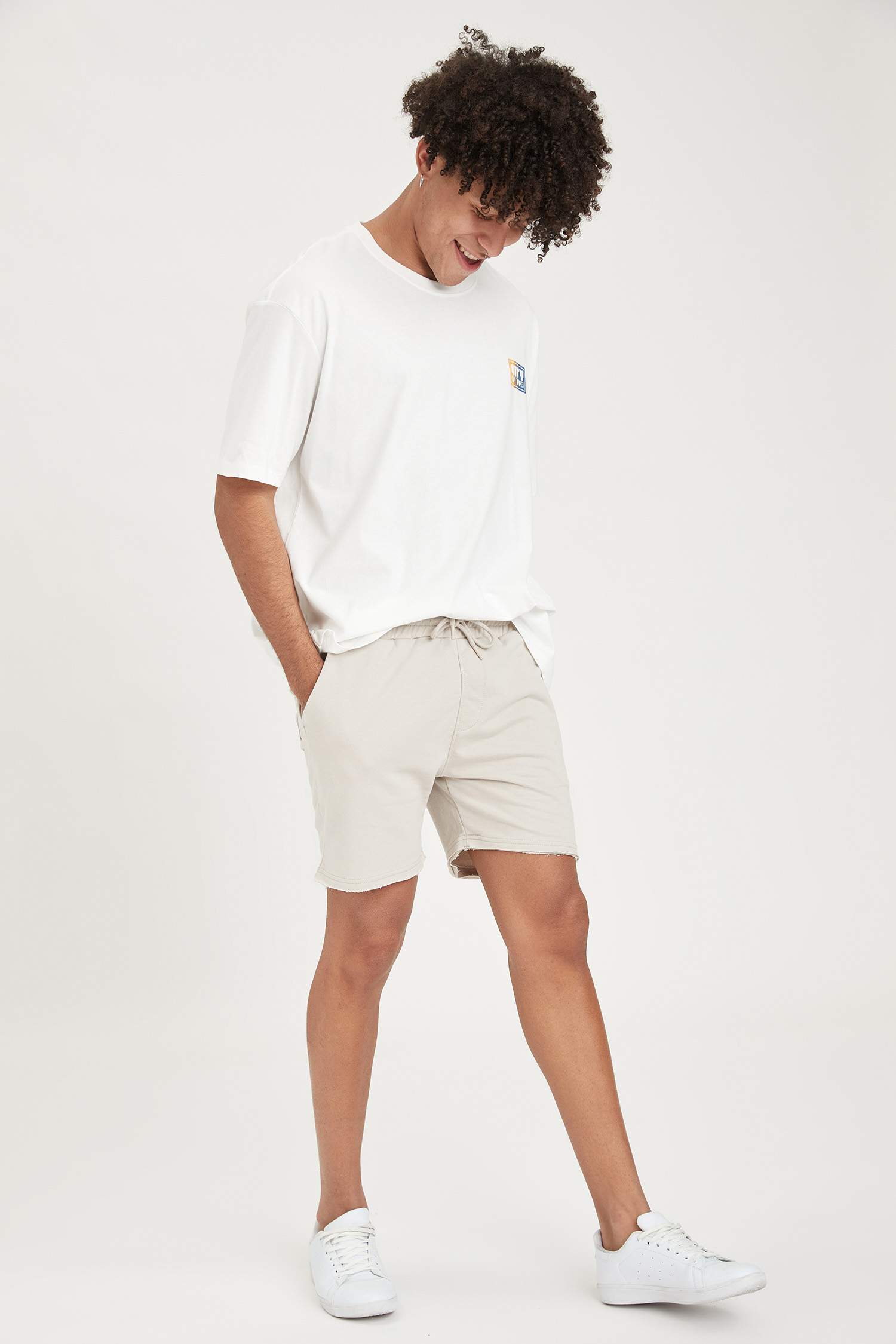 Slim Fit Basic Şort