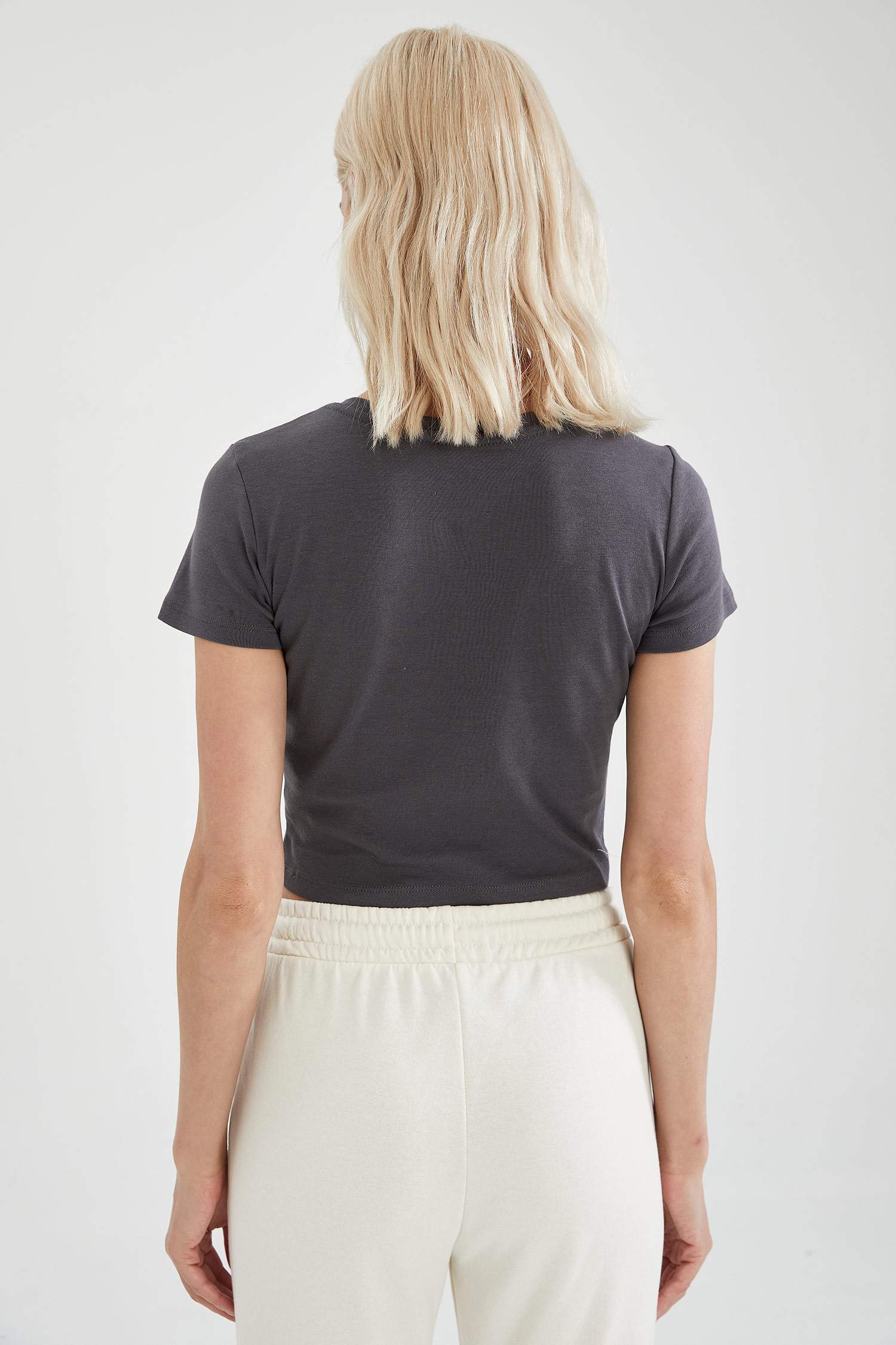 Minimal Slogan Baskılı Slim Fit Crop Tişört