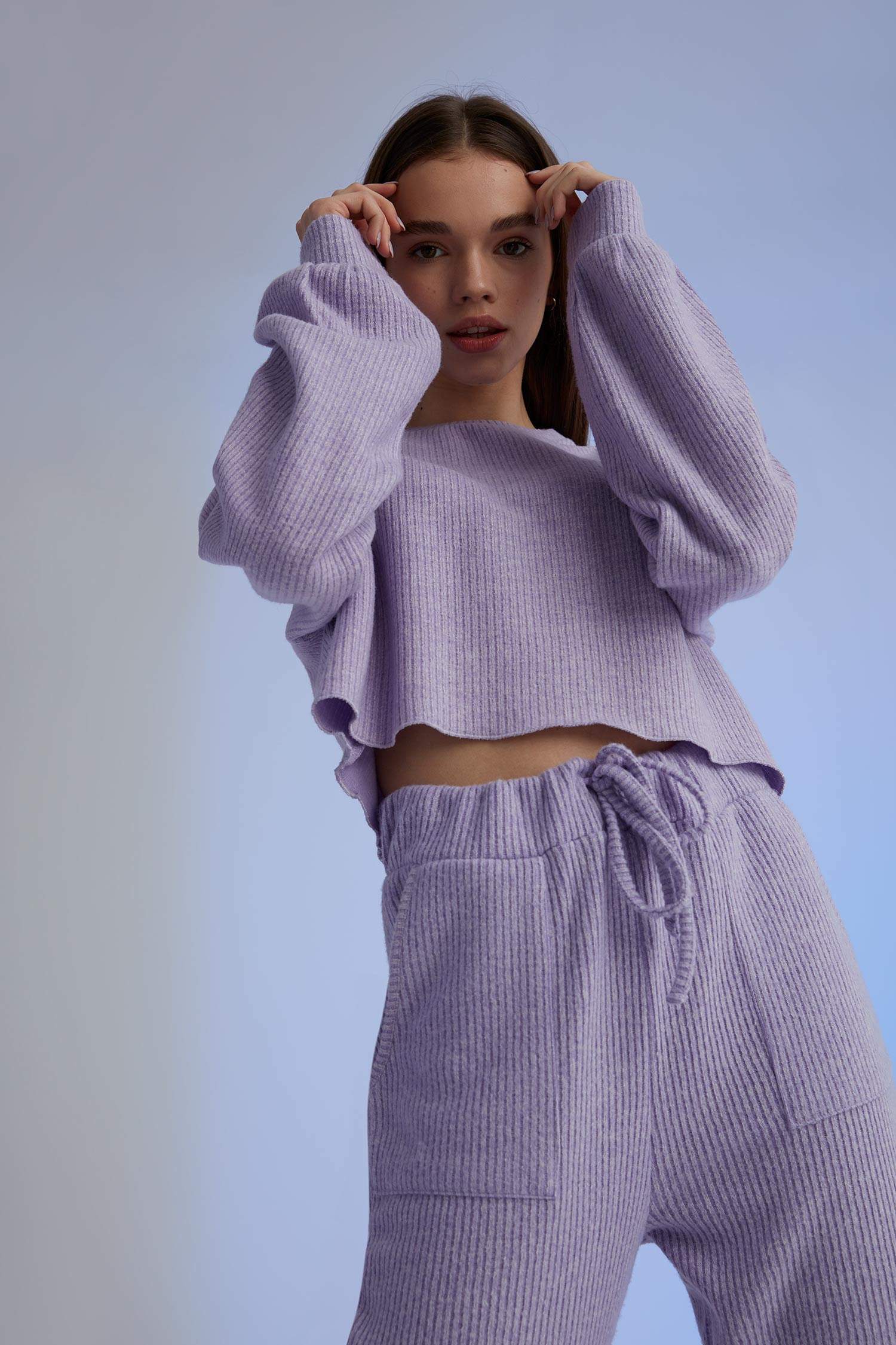 Oversize Fit Crop Sweatshirt