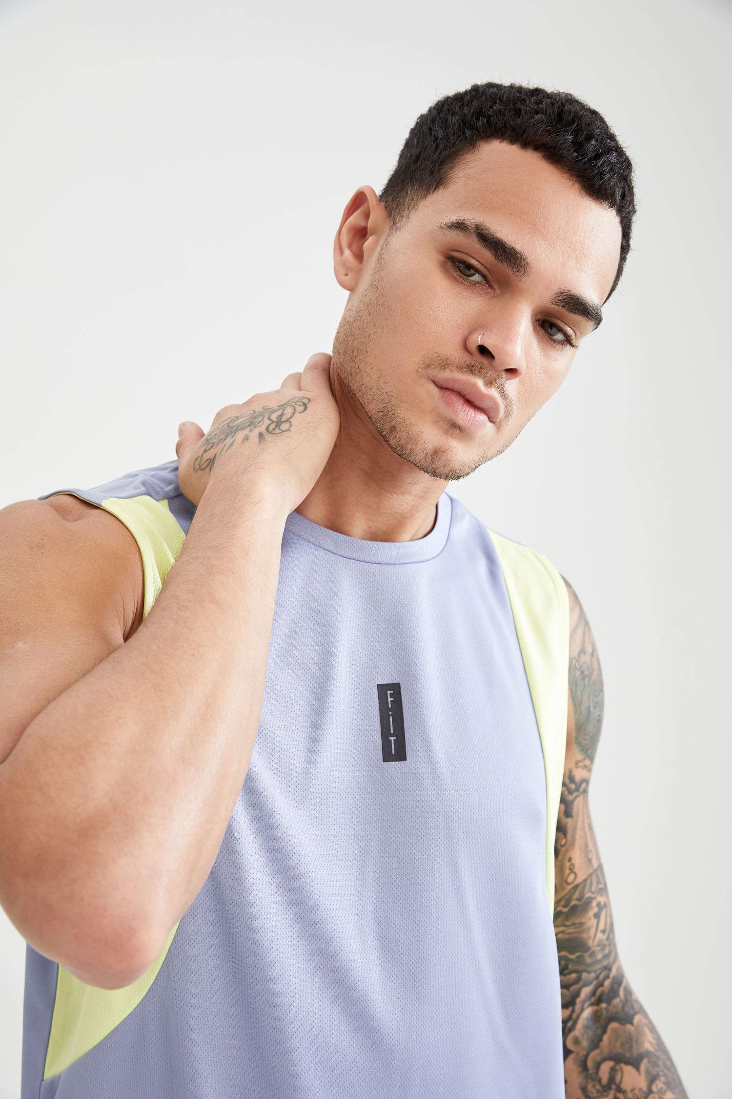 Slim Fit Baskılı Teknik Kumaşlı Sporcu Atlet