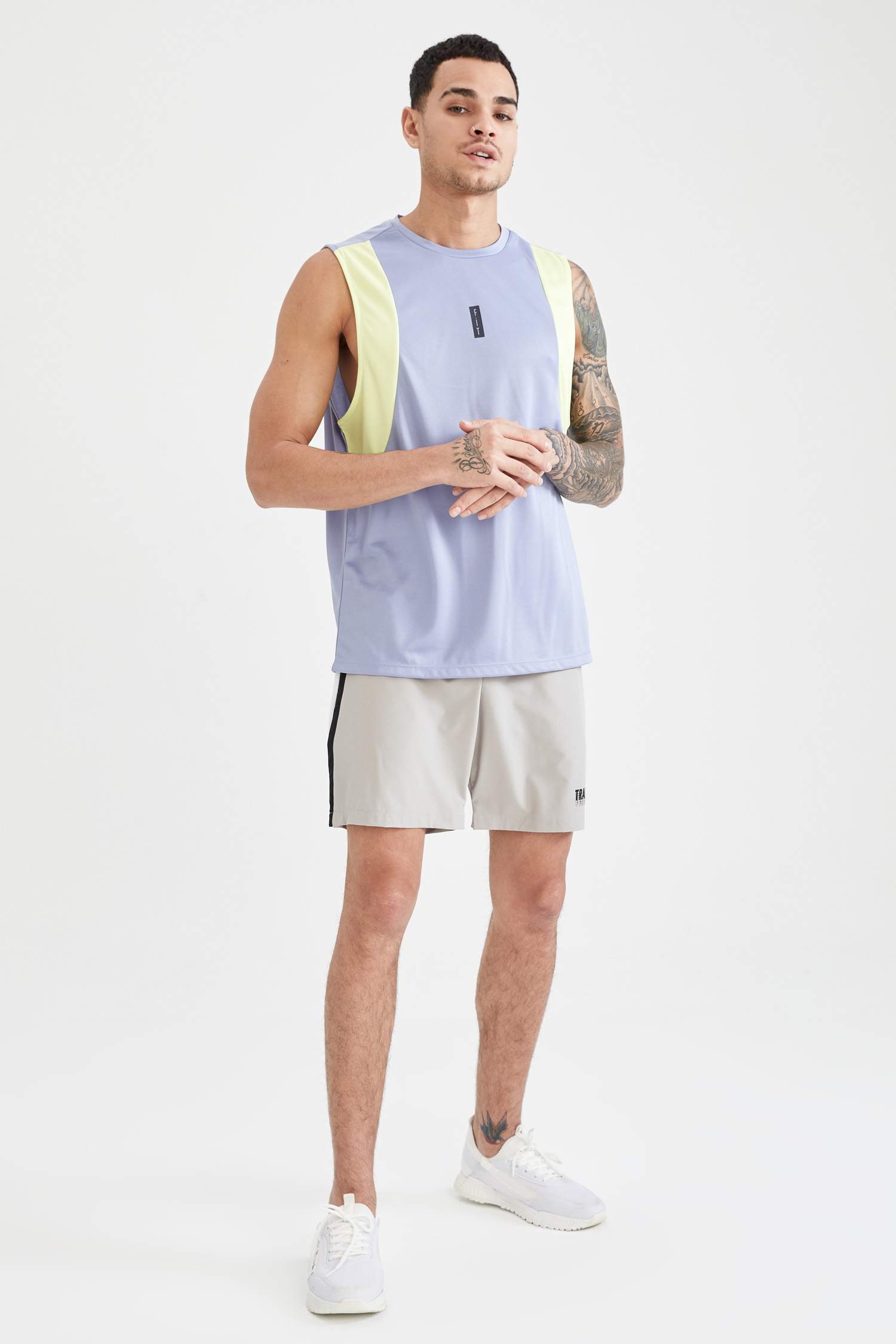 Slim Fit Baskılı Teknik Kumaşlı Sporcu Atlet