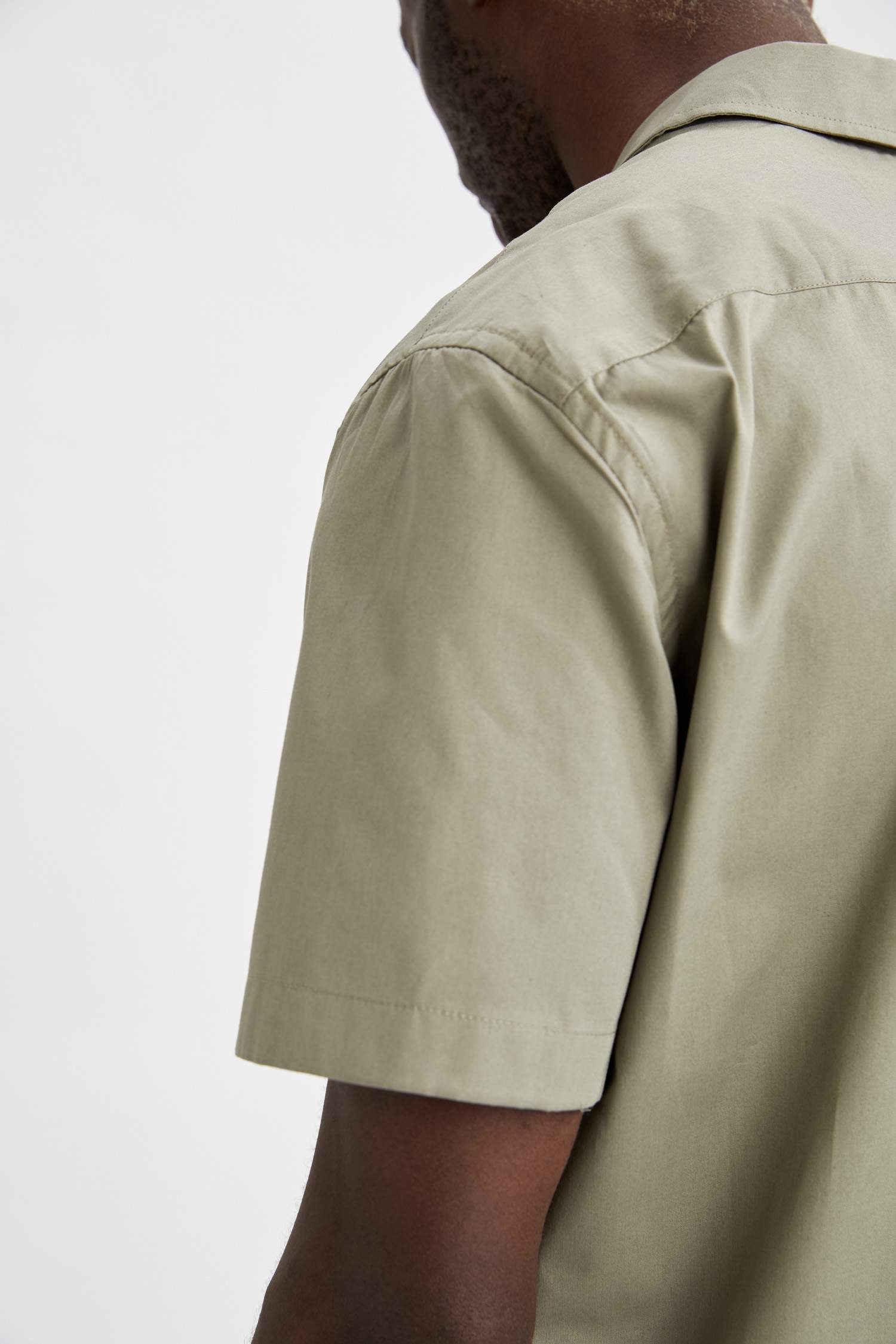 Modern Fit Basic Kısa Kollu Gömlek