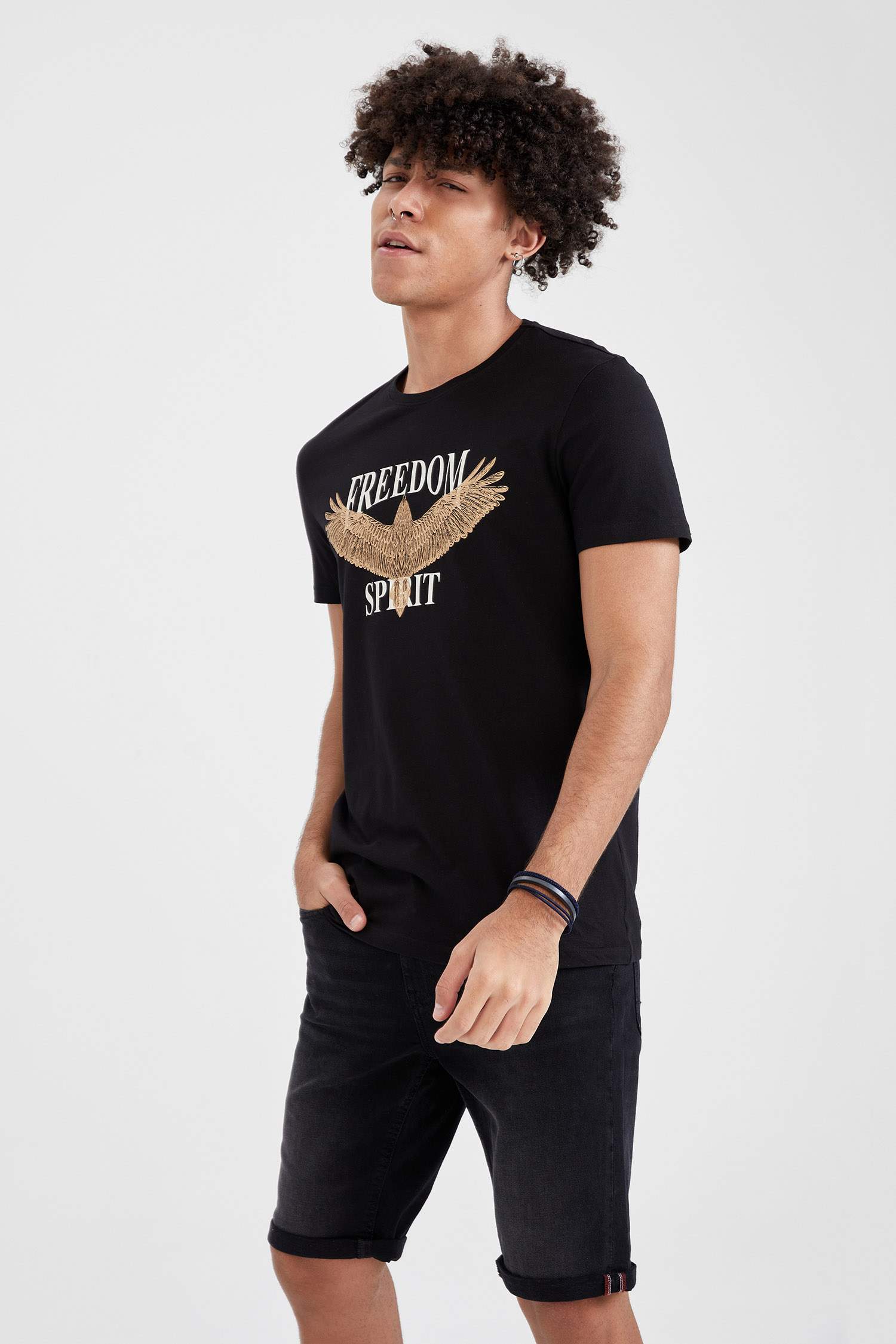 Slim Fit Bisiklet Yaka Baskılı Kısa Kollu Tişört