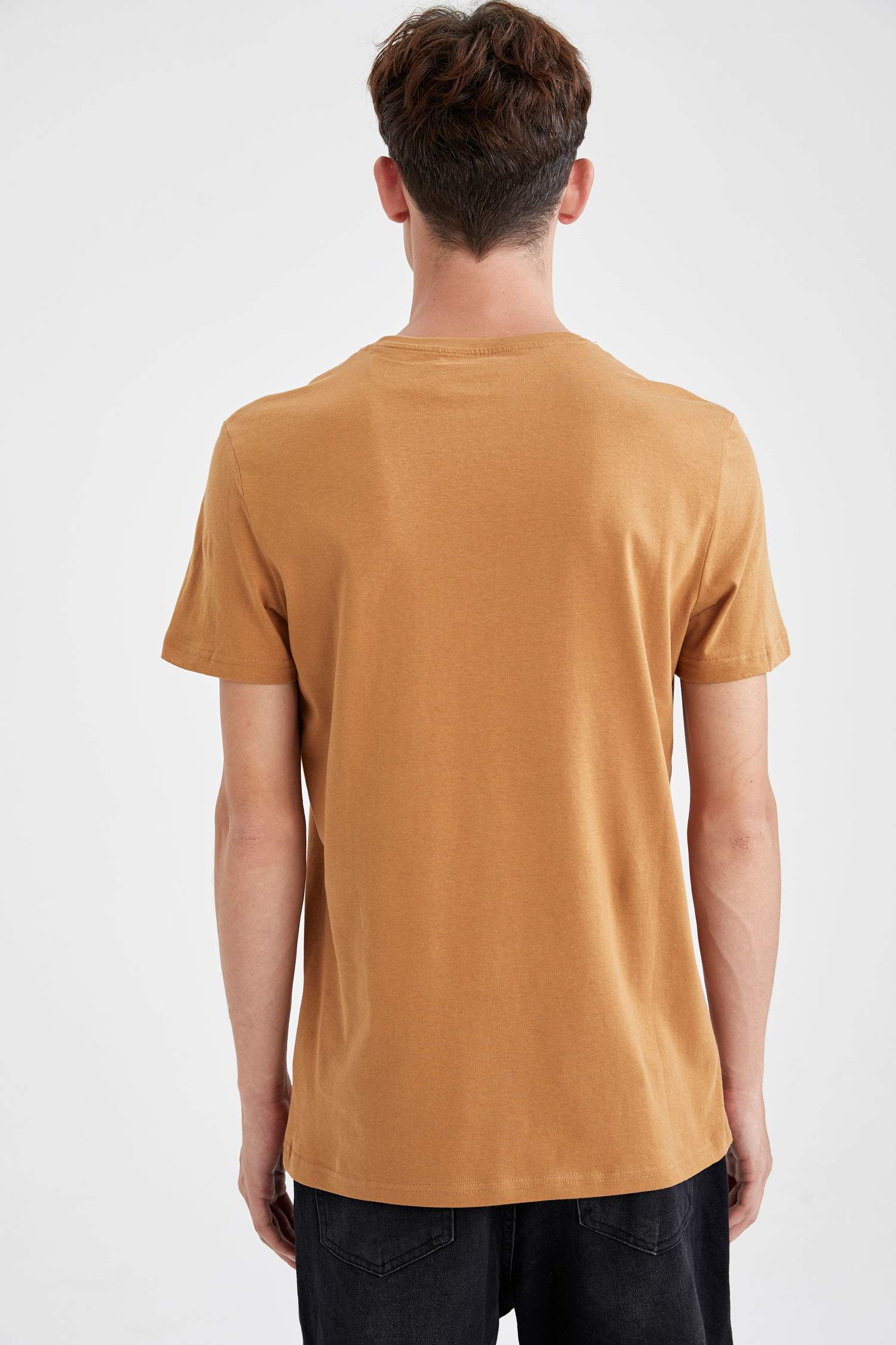 Slim Fit Bisiklet Yaka Baskılı Kısa Kollu Tişört