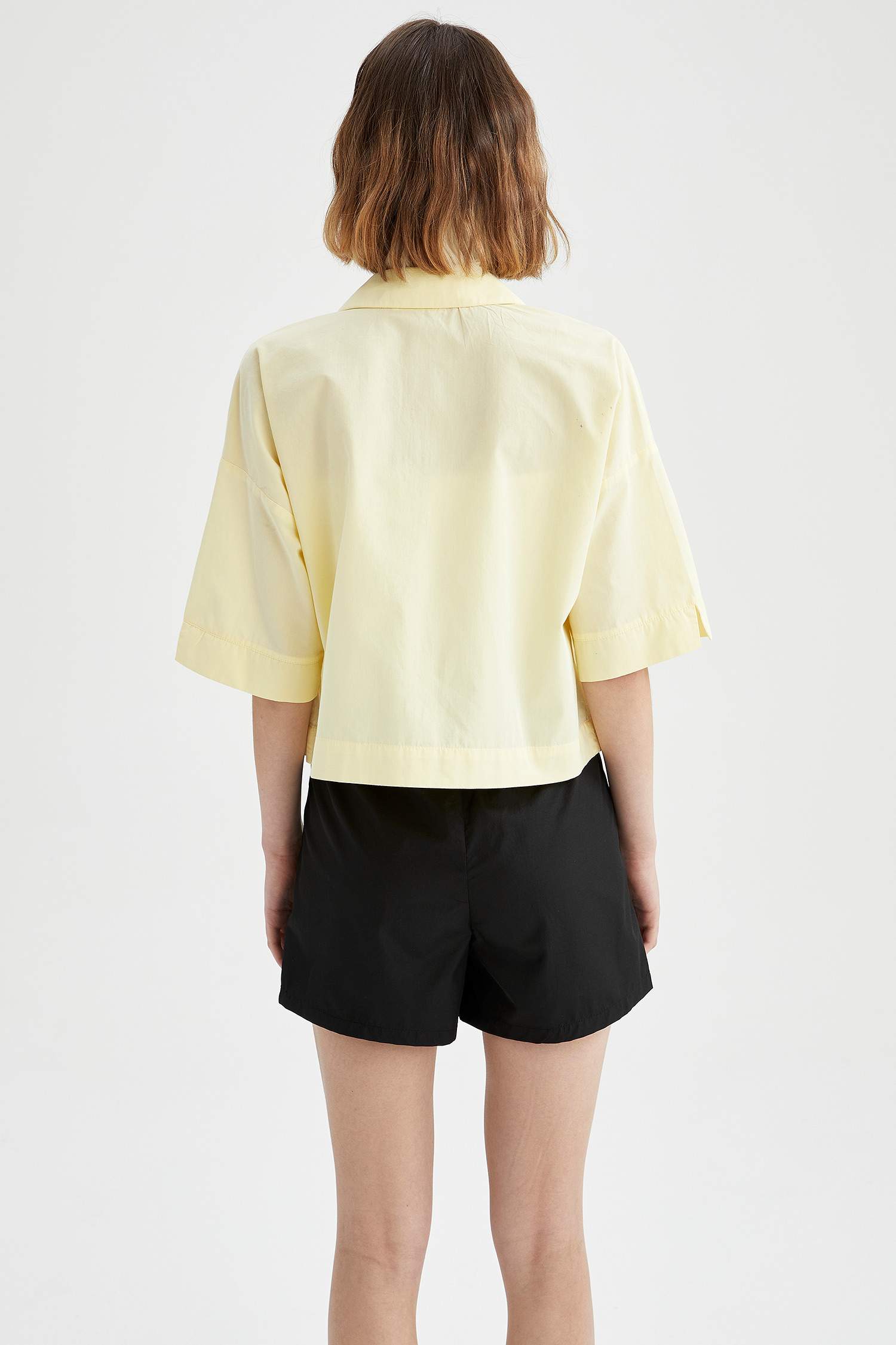 Basic Oversize Fit Yarım Kollu Crop Gömlek