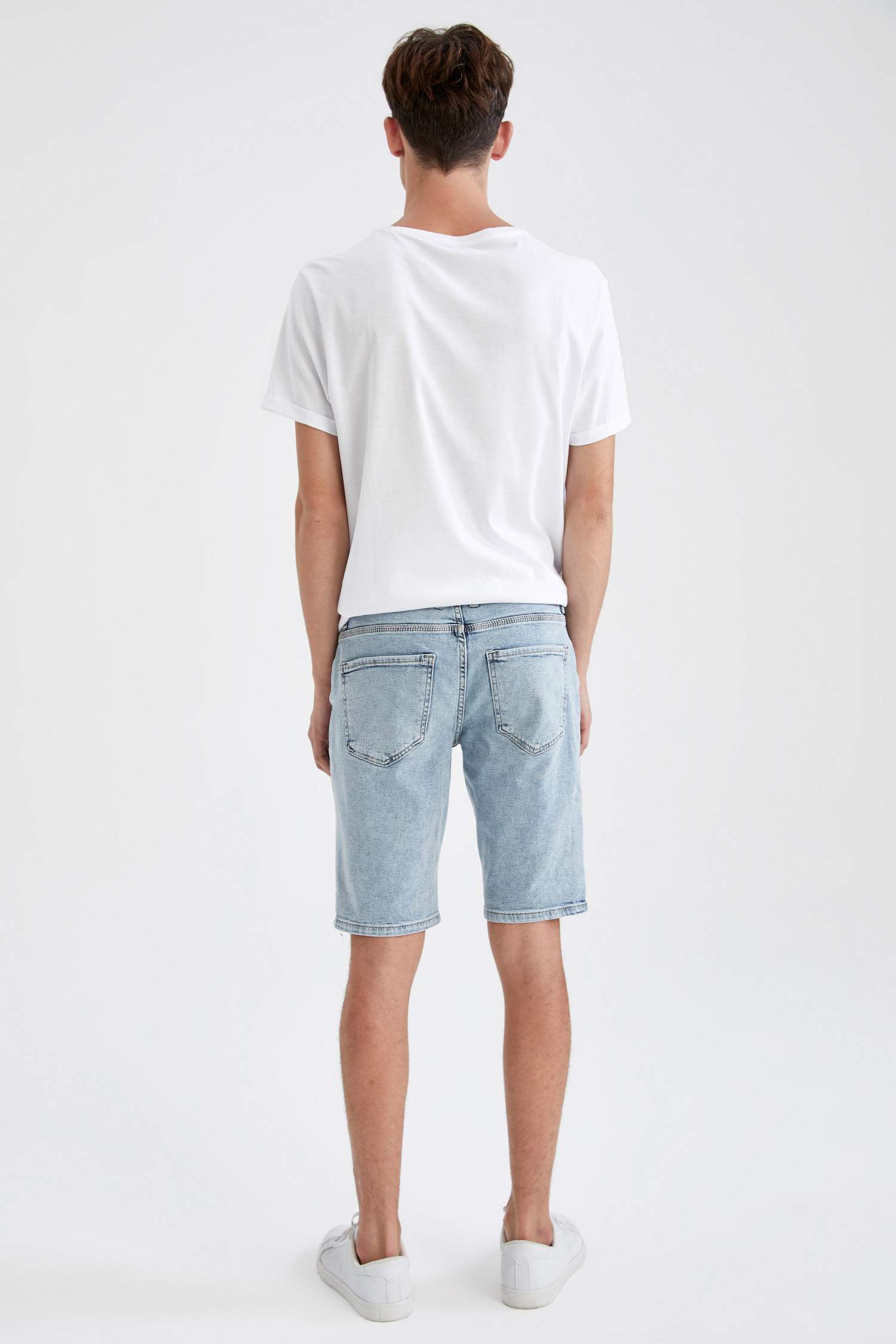 Skinny Fit Bermuda