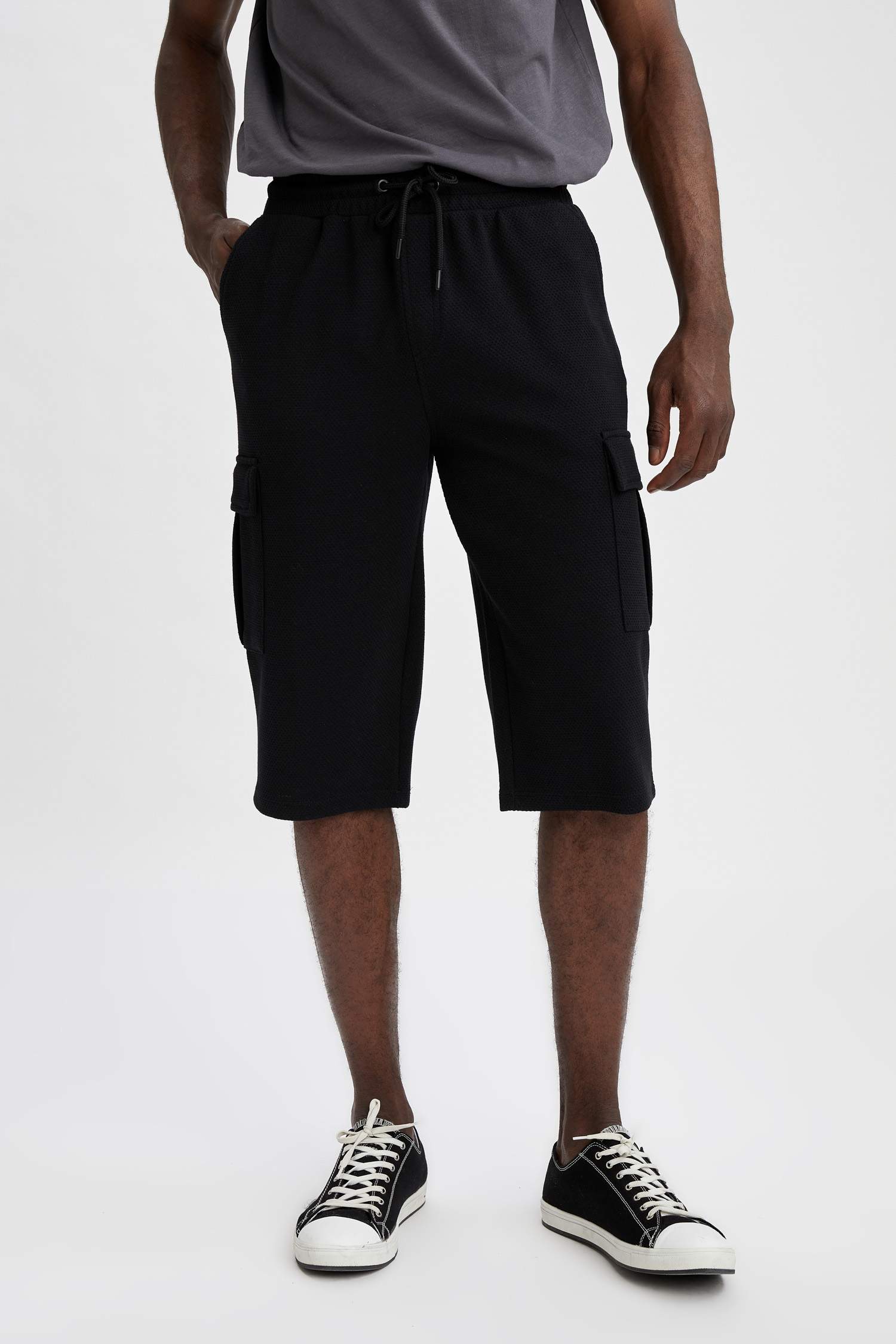 Regular Fit Beli Bağcıklı Kapri