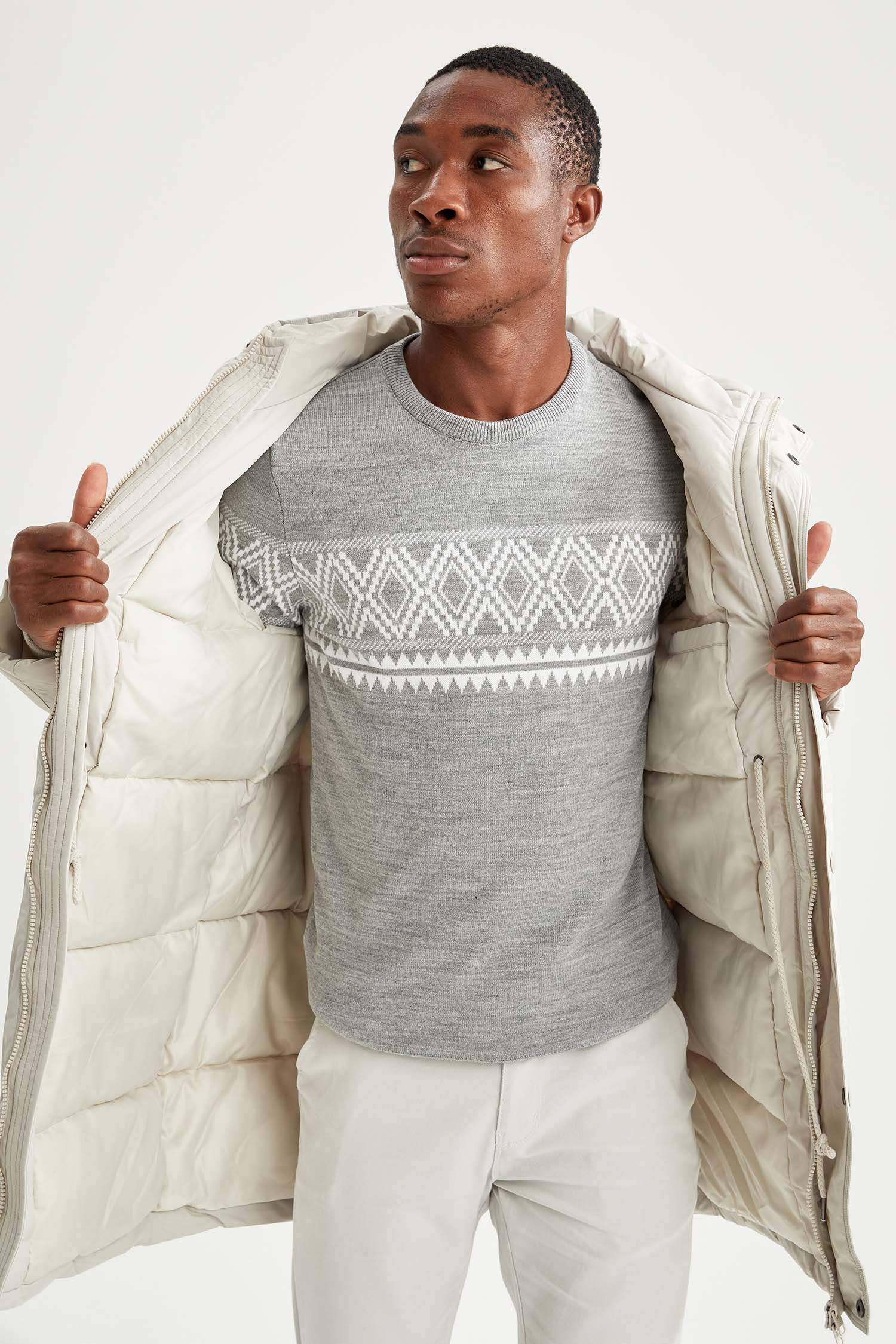 Oversize Fit Kapüşonlu Kalın Mont