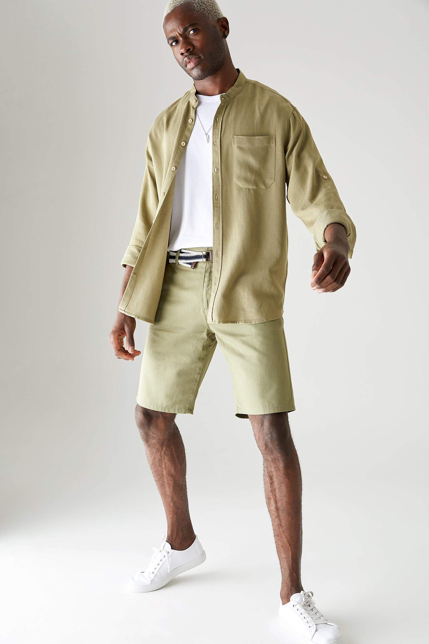 Modern Fit Hakim Yaka Uzun Kollu Keten Gömlek