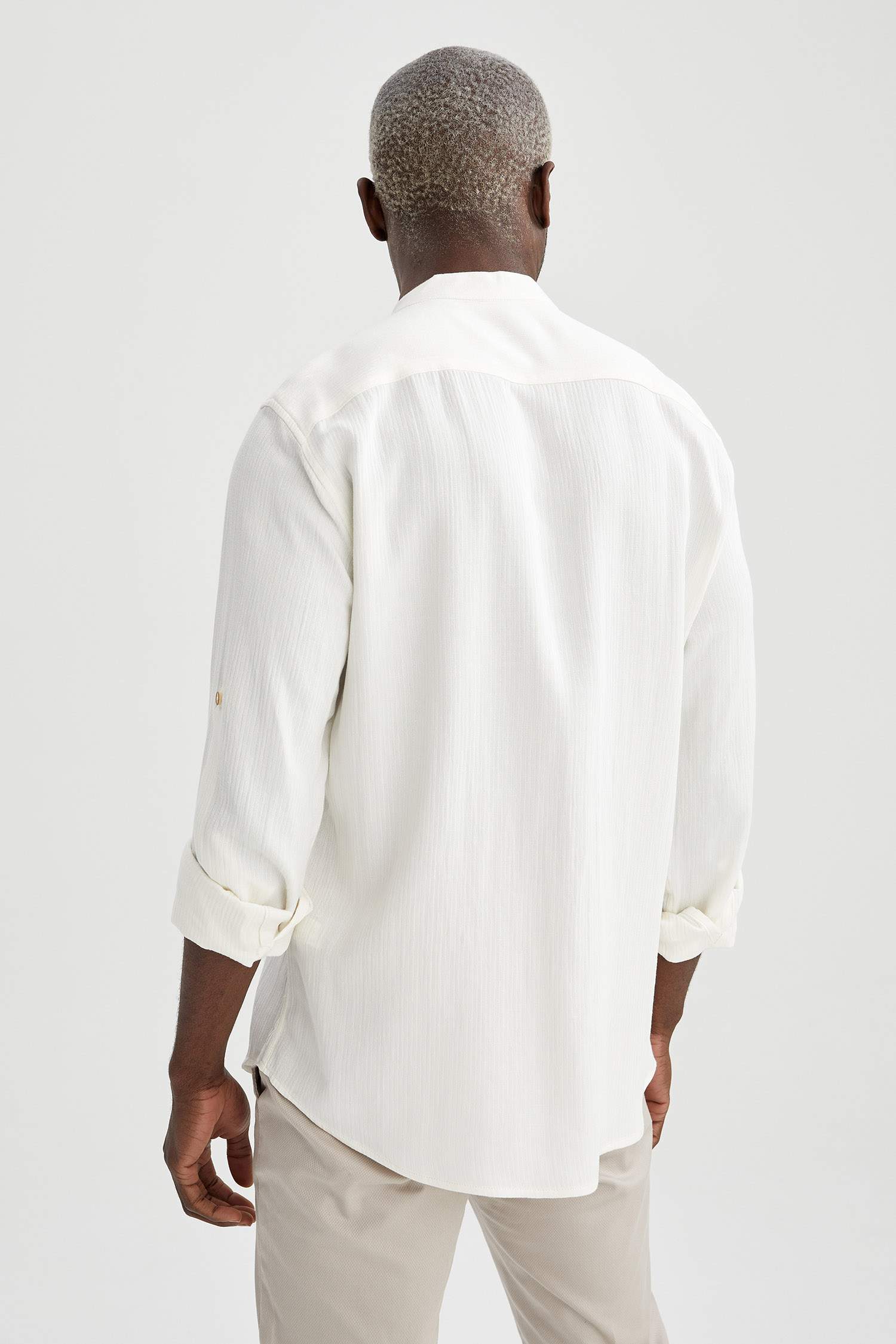 Modern Fit Hakim Yaka Uzun Kollu Keten Gömlek
