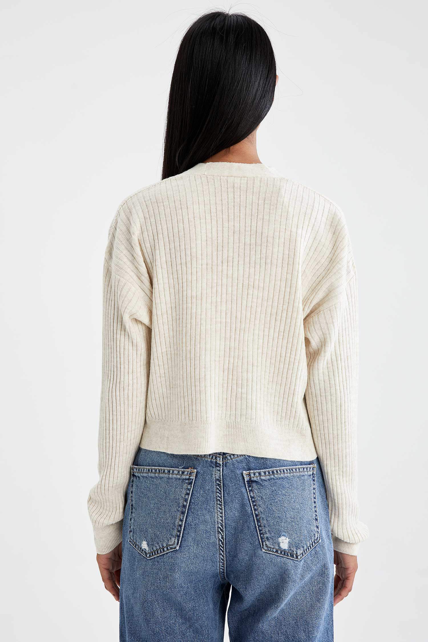 Basic V Yaka Crop Triko Hırka