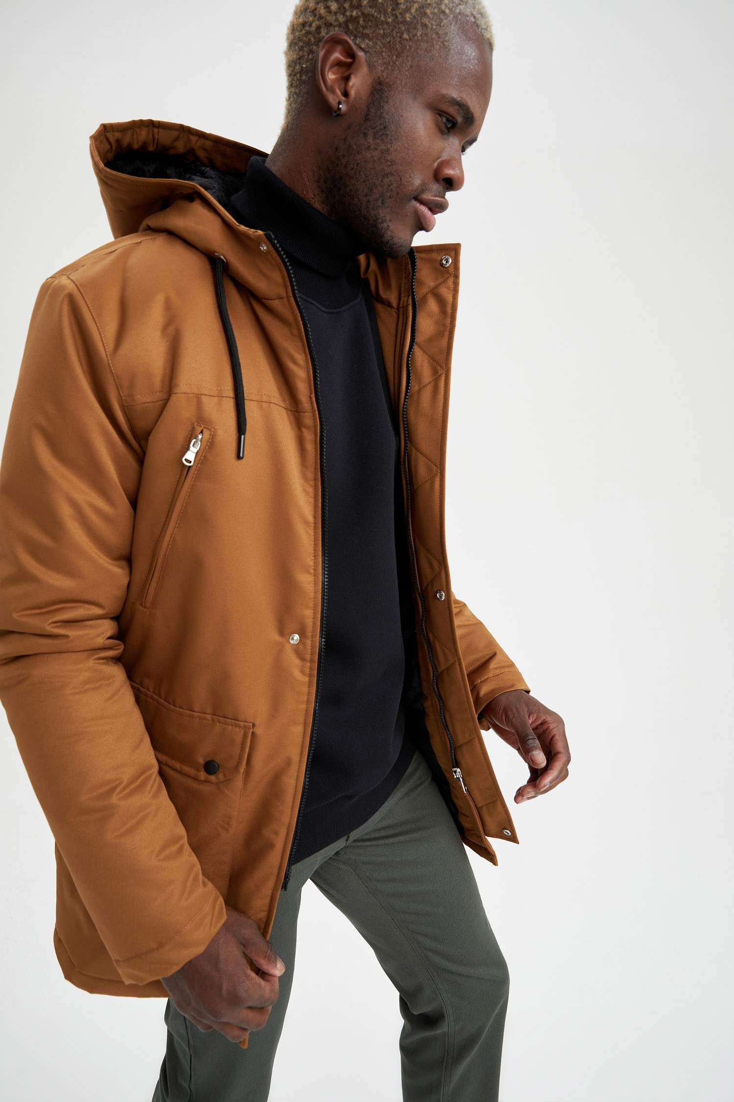 Regular Fit Kapüşonlu Warmtech Isı Yalıtımlı Kalın Parka