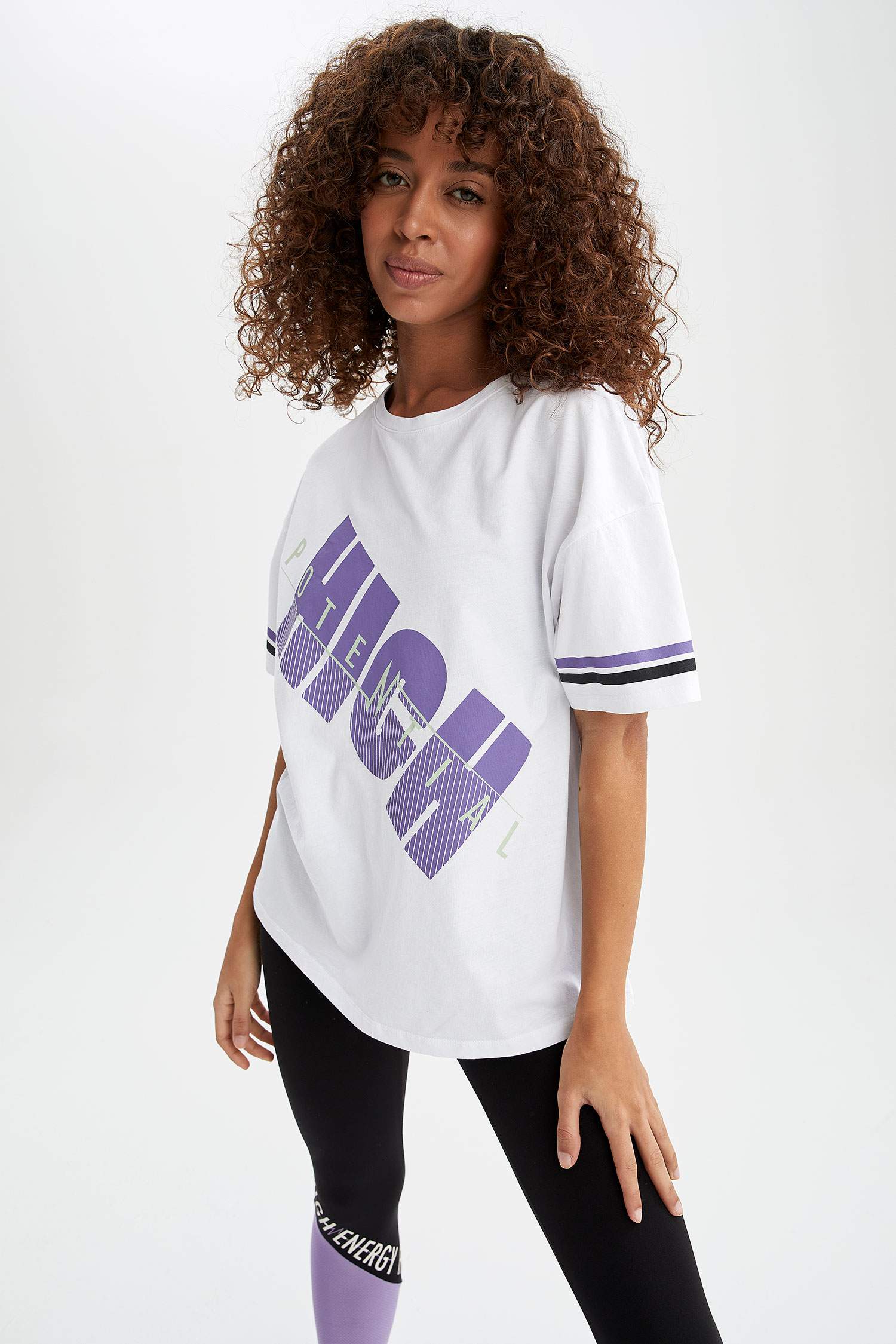 Slogan Baskılı Oversize Fit Şerit Detaylı Spor Tişört