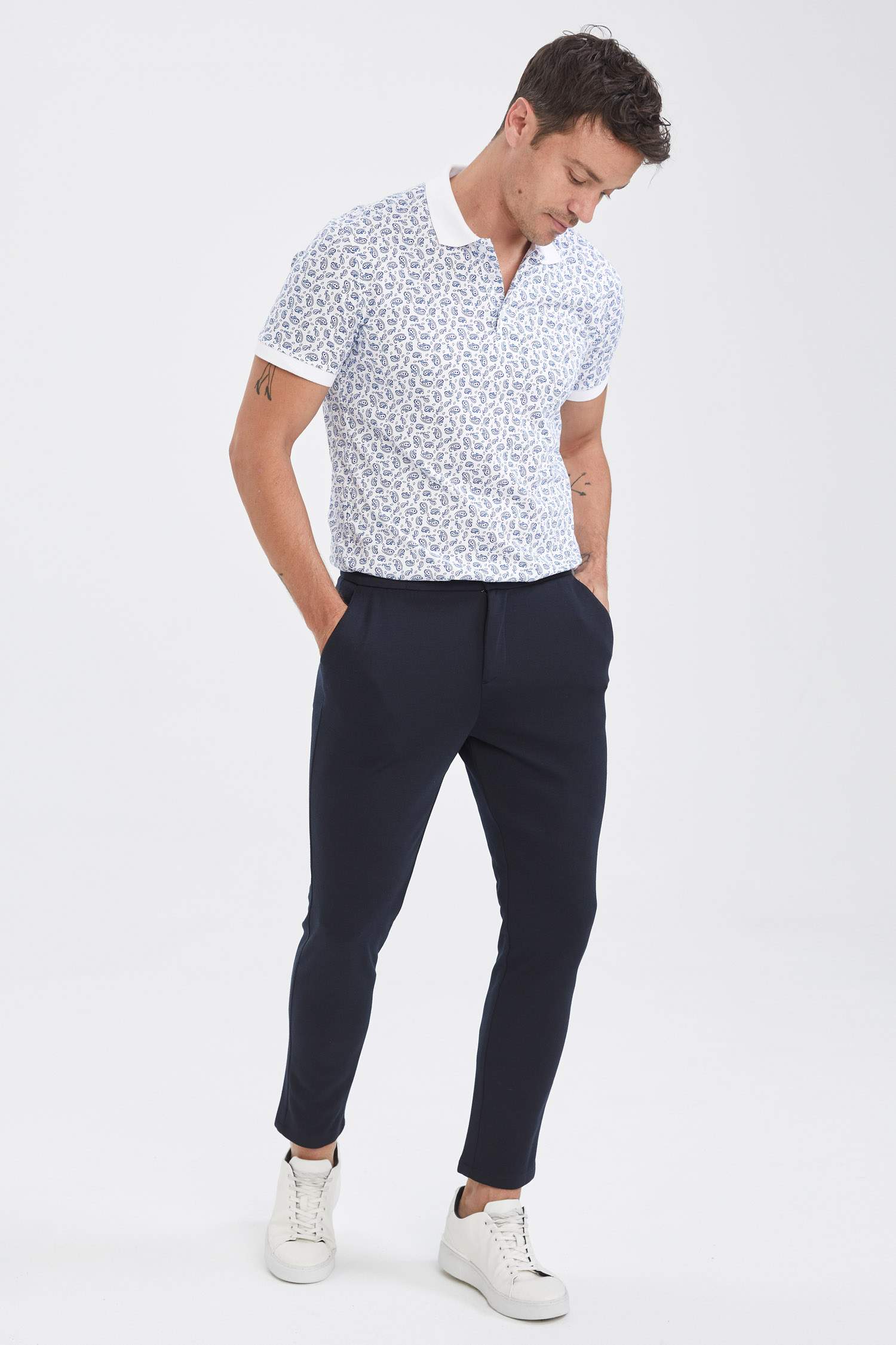 Slim Fit Polo Yaka Şal Desenli Kısa Kollu Tişört